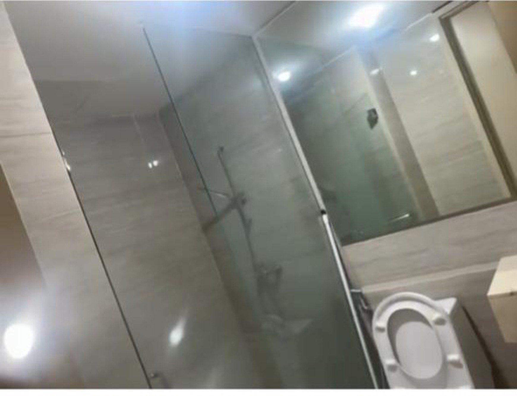 Dijual Apartemen La Riz Mansion Tipe 2 Bedroom Pakuwon Mall Full Furnished Baru Gress Siap Huni Lantai 36 Best City View