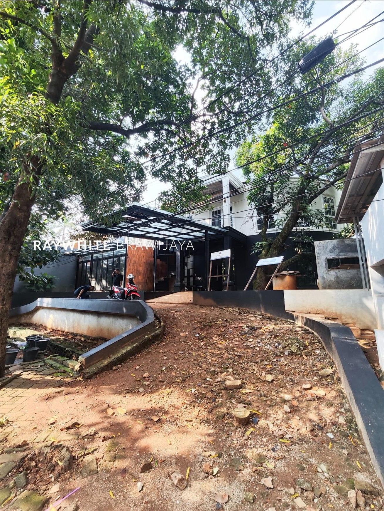 Rumah cocok Untuk Usaha Lokasi Strategis Area Wijaya Kebayoran Baru