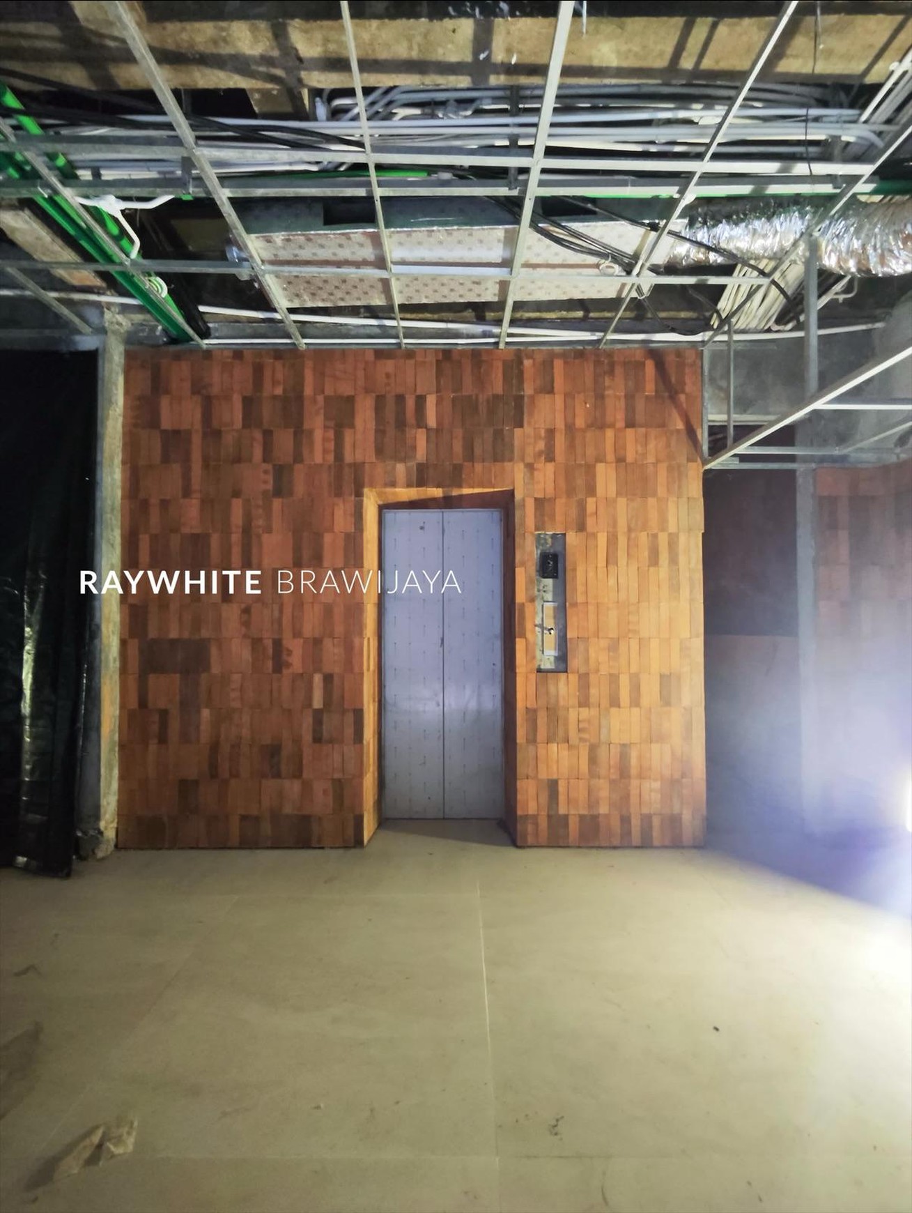 Rumah cocok Untuk Usaha Lokasi Strategis Area Wijaya Kebayoran Baru