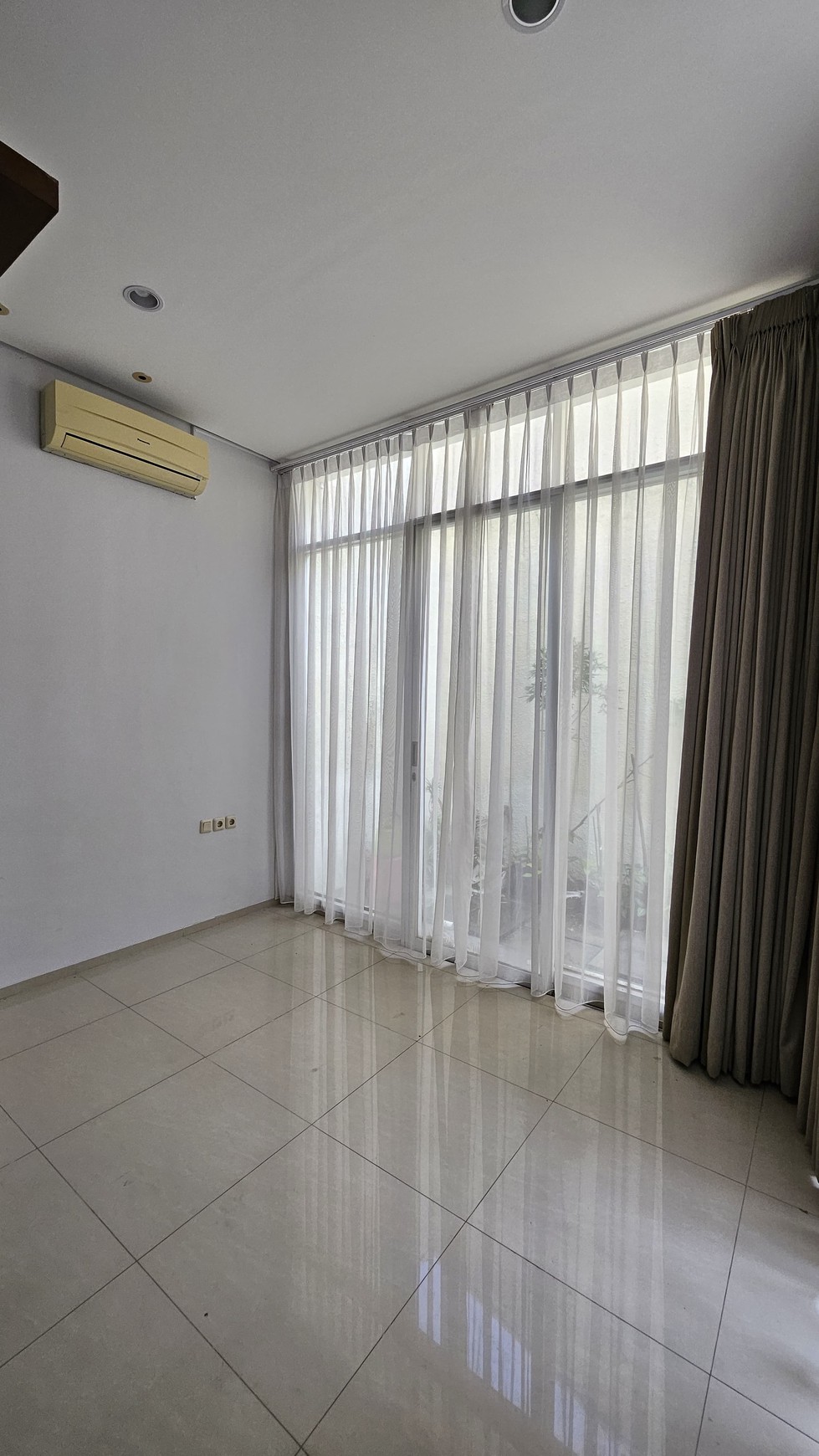 Rumah Modern Siap Huni di Cilandak Kebayoran