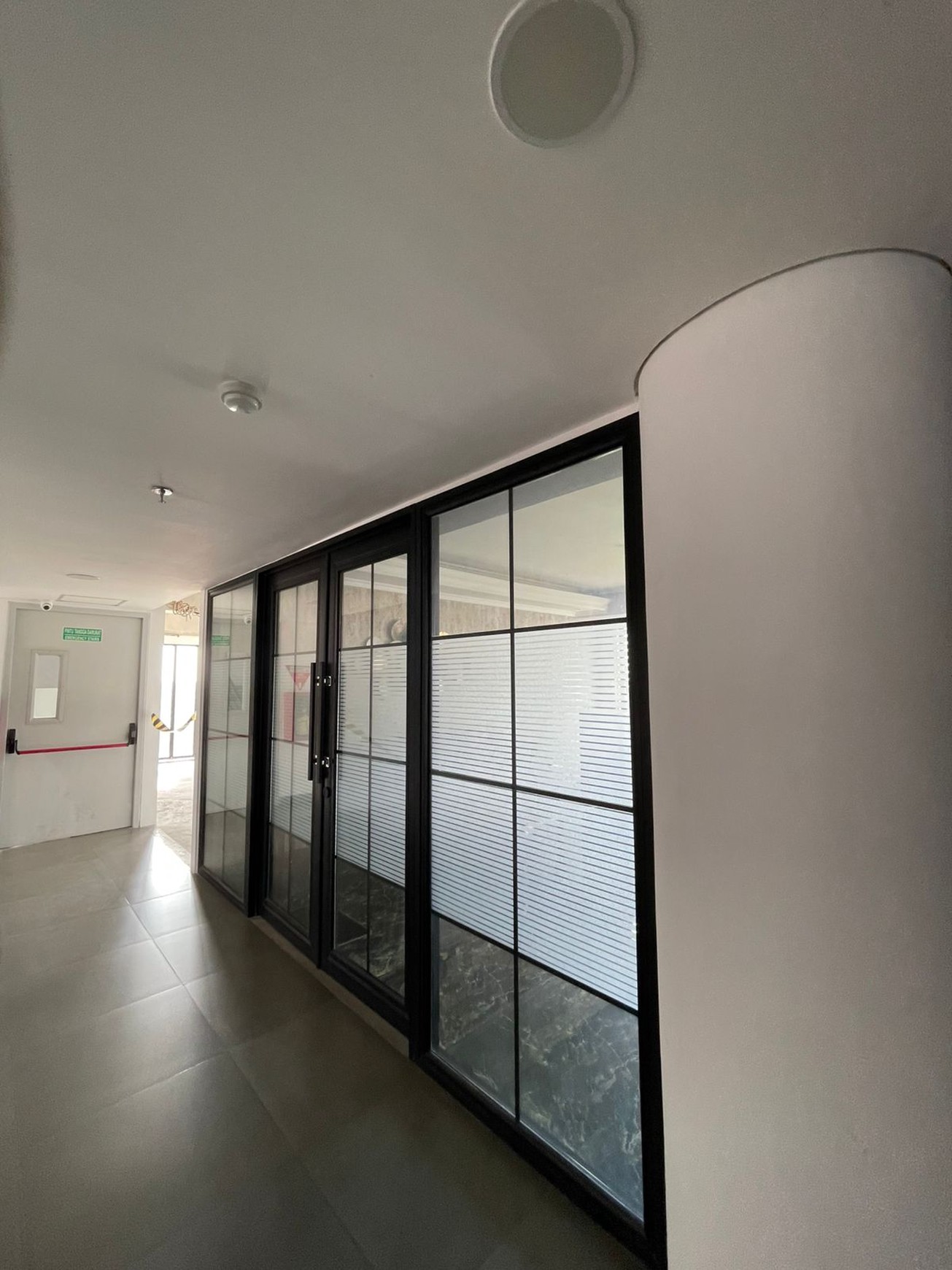 3 unit KANTOR SIAP PAKAI FULL FURNISHED THE ROYAL 55, Royal Residence, Surabaya Barat