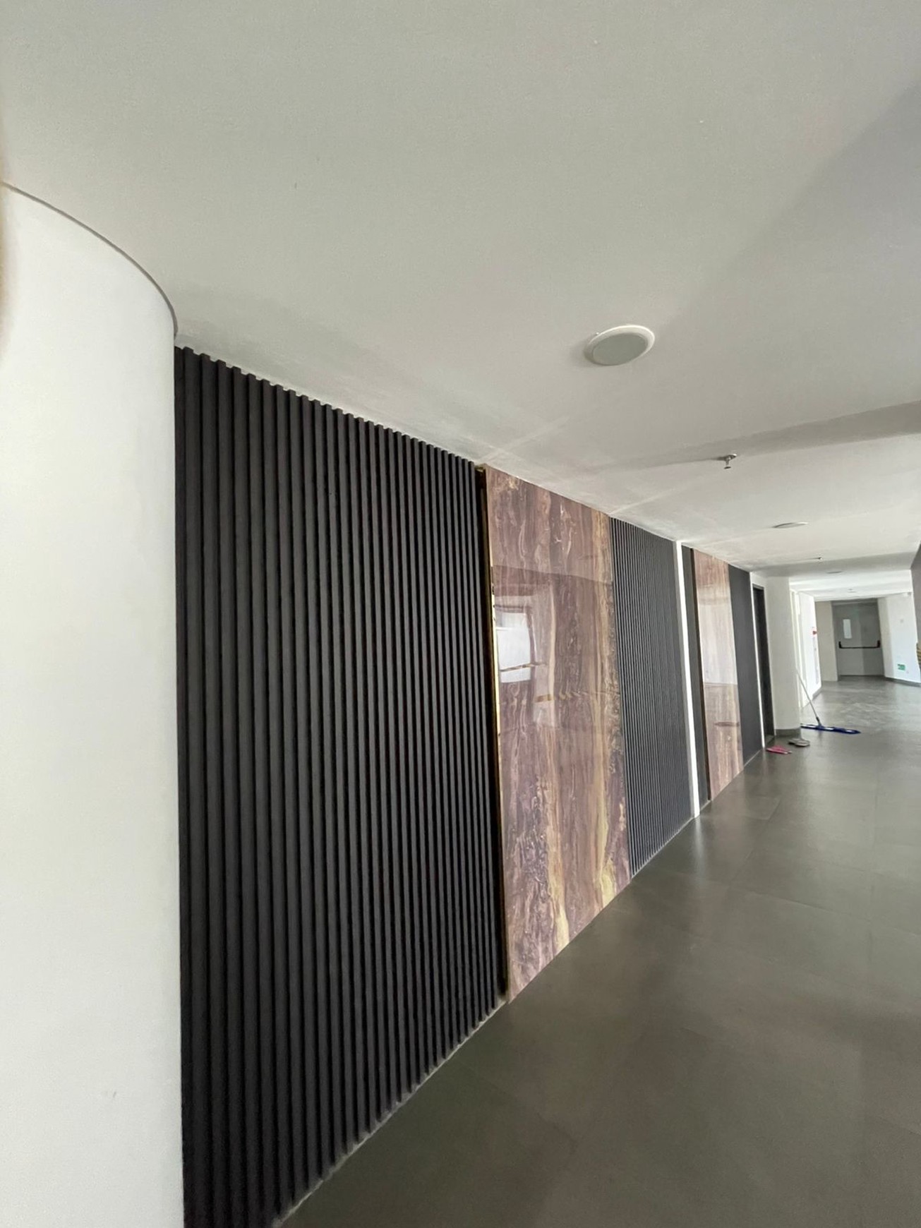 3 unit KANTOR SIAP PAKAI FULL FURNISHED THE ROYAL 55, Royal Residence, Surabaya Barat