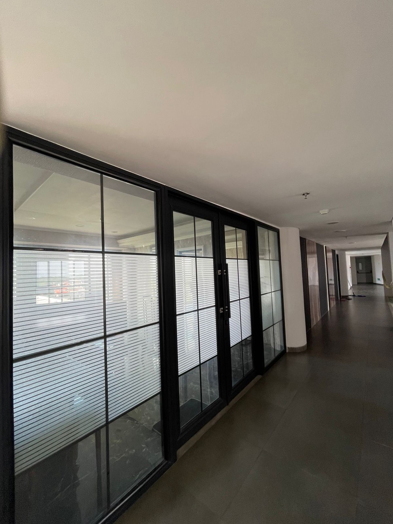 3 unit KANTOR SIAP PAKAI FULL FURNISHED THE ROYAL 55, Royal Residence, Surabaya Barat