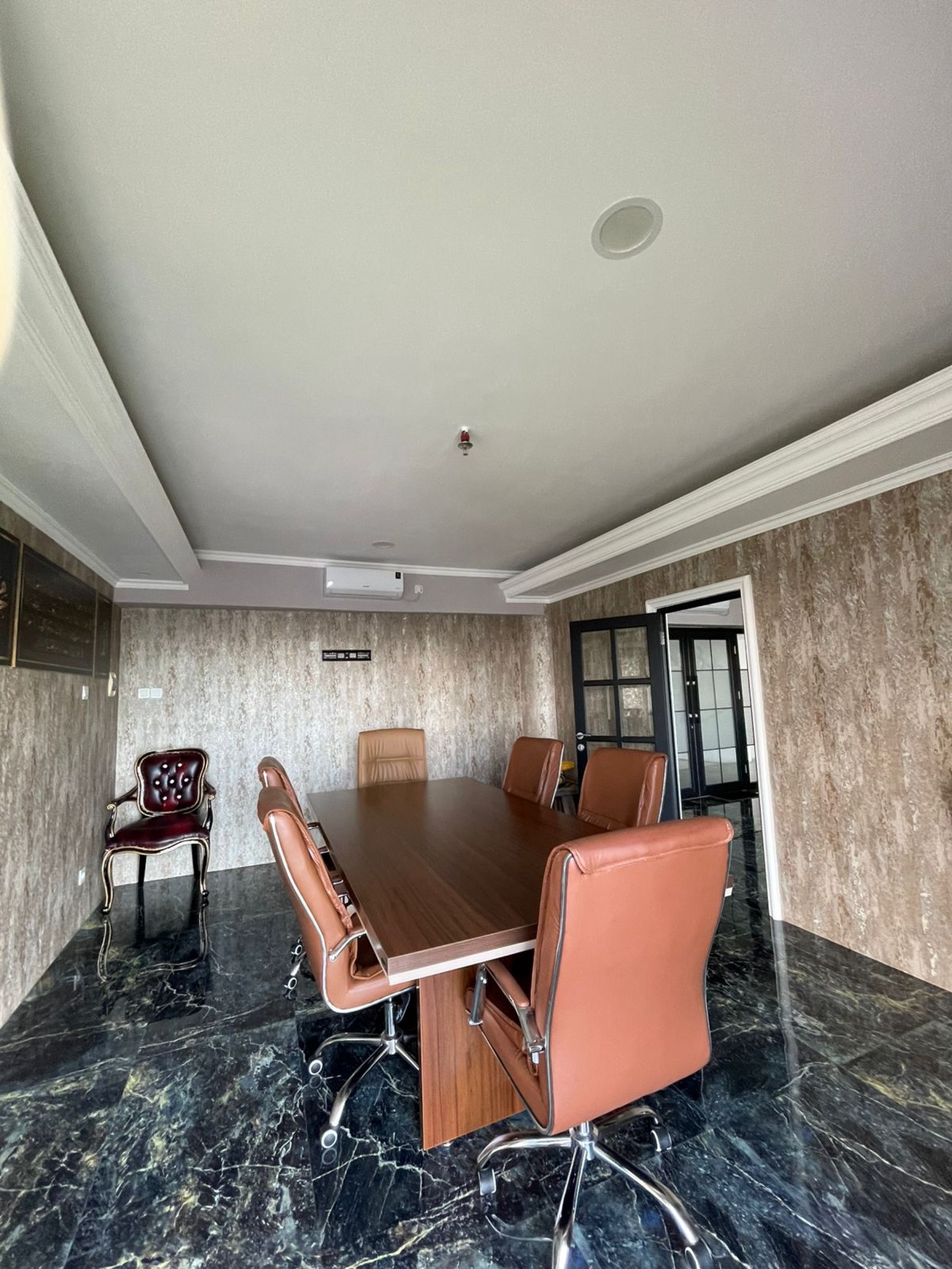 3 unit KANTOR SIAP PAKAI FULL FURNISHED THE ROYAL 55, Royal Residence, Surabaya Barat