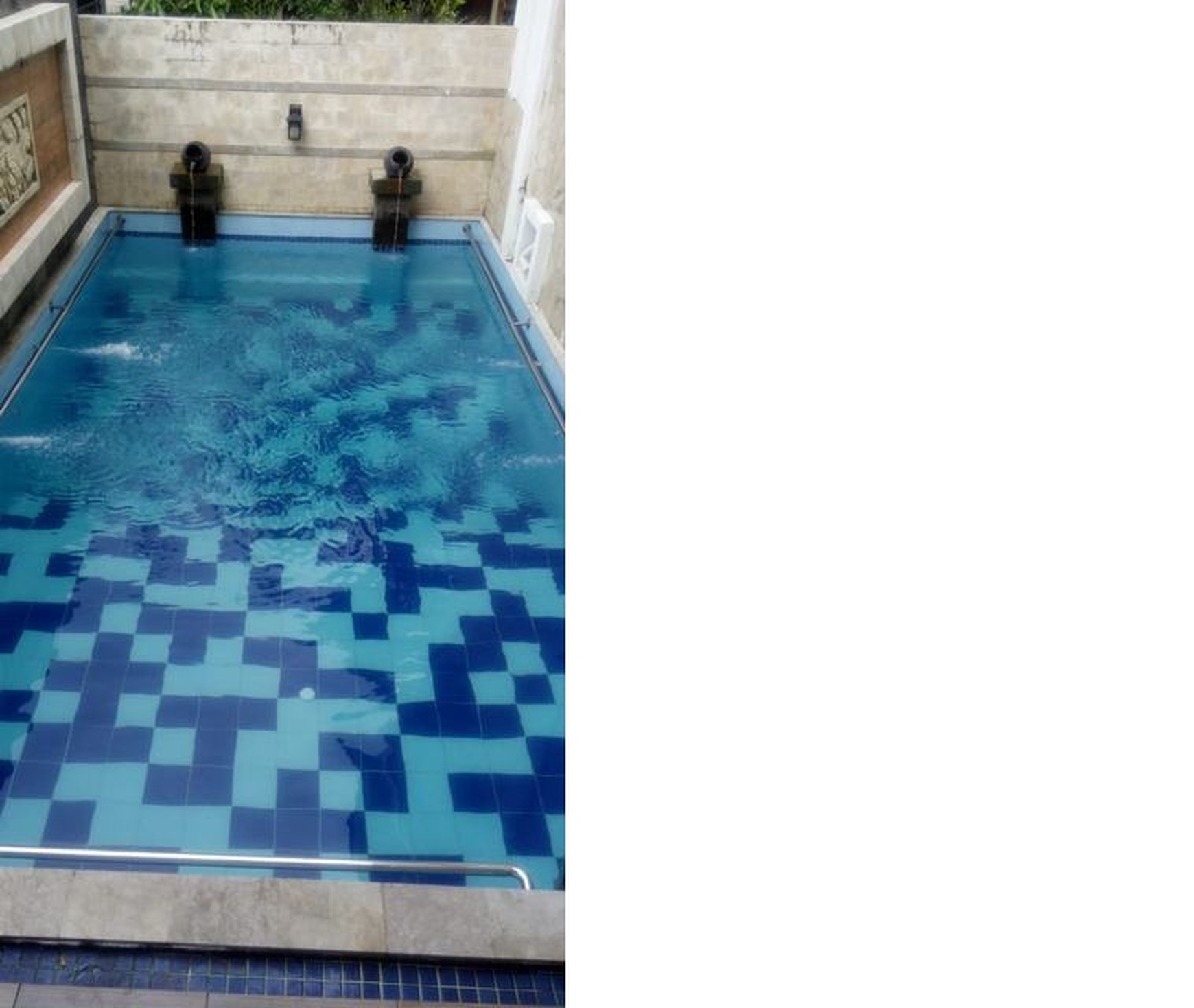 dijual cepat rumah strategis, kondisi bagus murah nego siap huni Komp. Guruminda, Cisaratan Kulon Bandung Jawa Barat