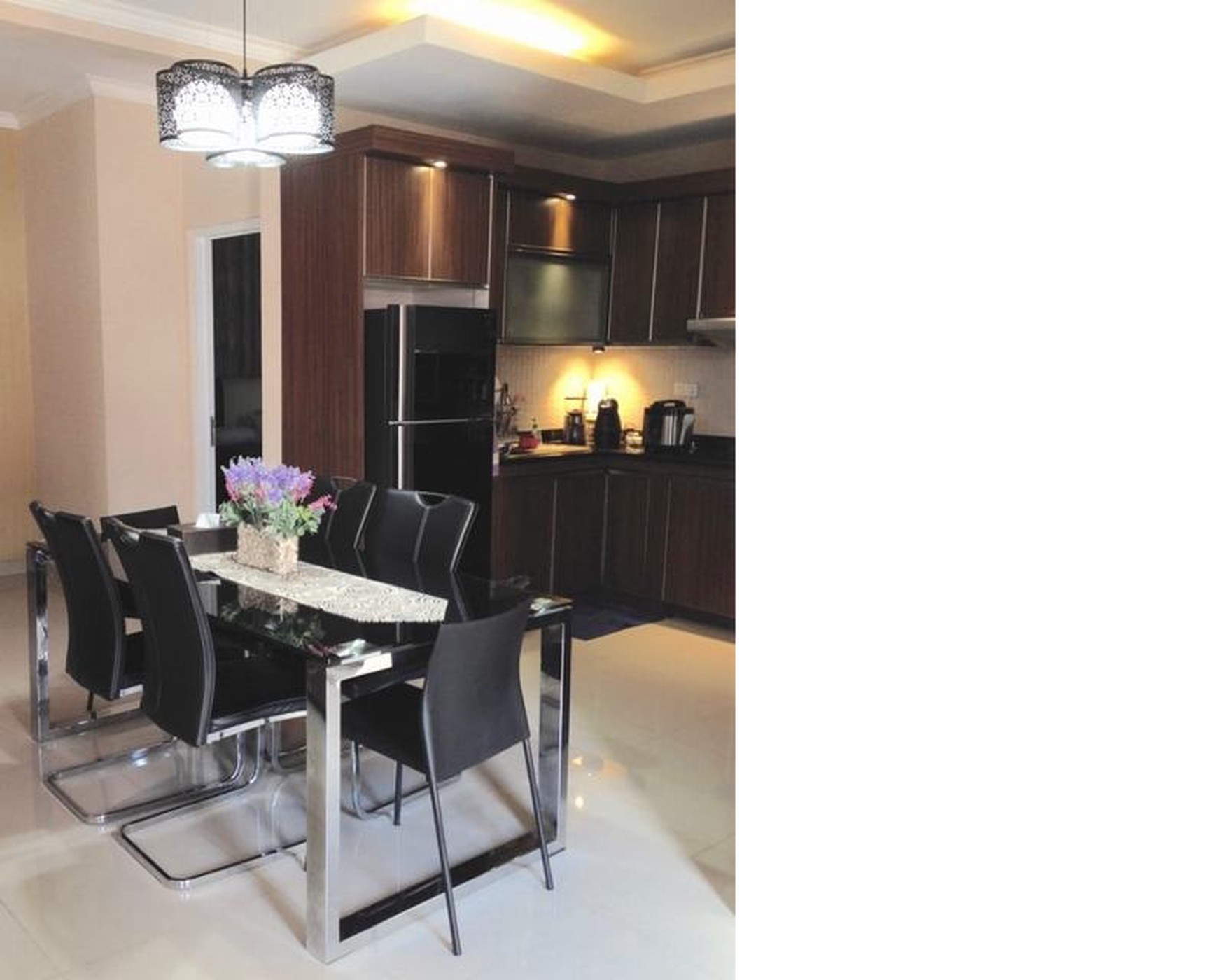 dijual cepat rumah strategis, kondisi bagus murah nego siap huni Komp. Guruminda, Cisaratan Kulon Bandung Jawa Barat