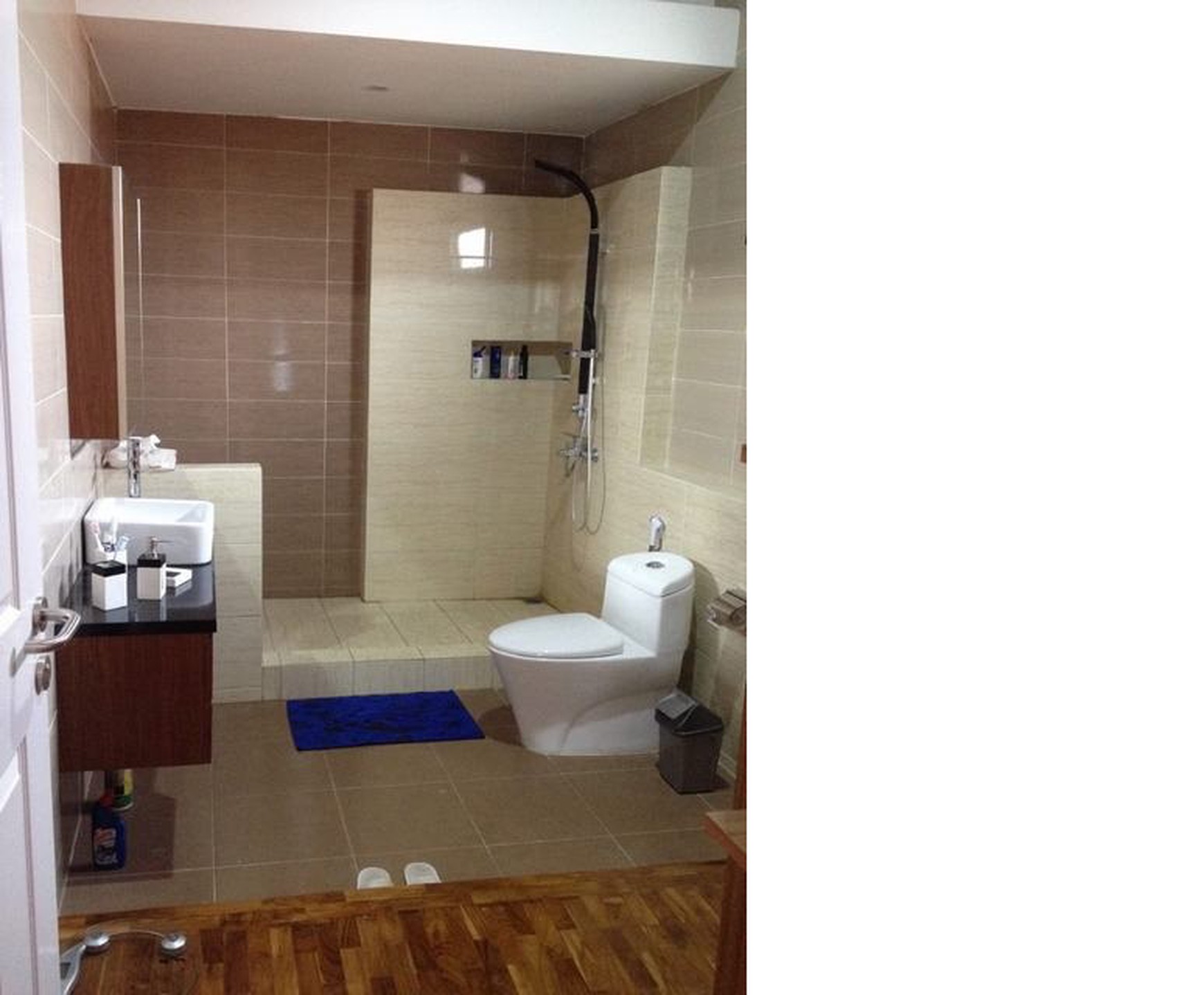 dijual cepat rumah strategis, kondisi bagus murah nego siap huni Komp. Guruminda, Cisaratan Kulon Bandung Jawa Barat