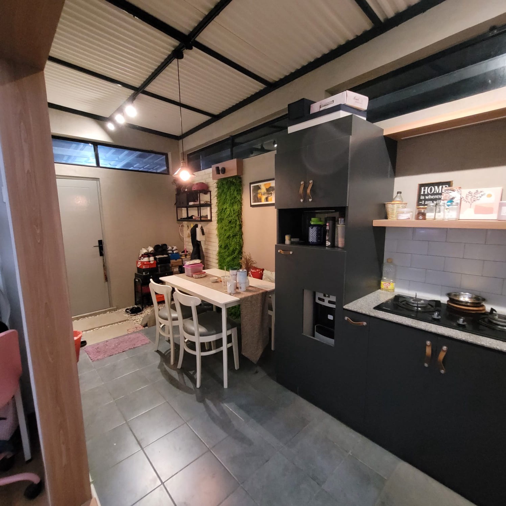 Rumah Cantik 1½ Minimalis Kondisi Siap Huni dan Strategis @Pamulang