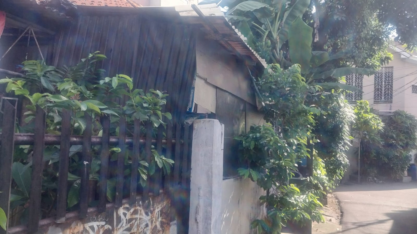 Dijual Cepat Rumah Tua, Hitung Tanah di Area Strategis di Kampung Bali, Tanah Abang - Jakarta Pusat
