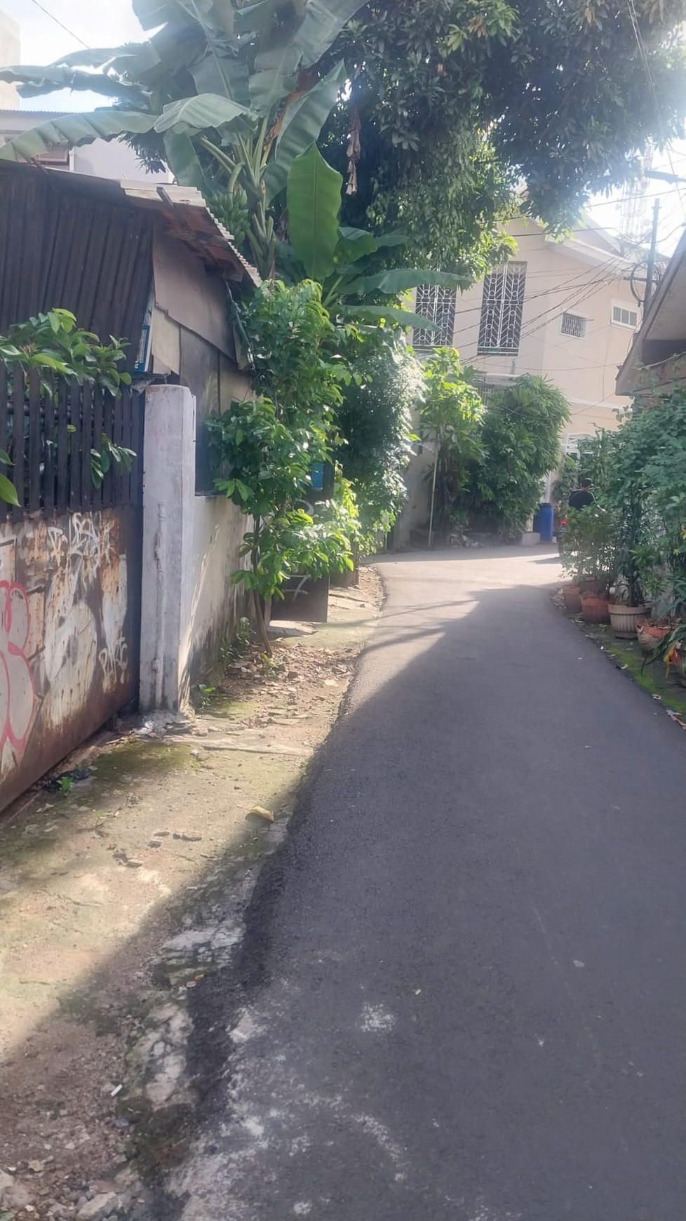 Dijual Cepat Rumah Tua, Hitung Tanah di Area Strategis di Kampung Bali, Tanah Abang - Jakarta Pusat