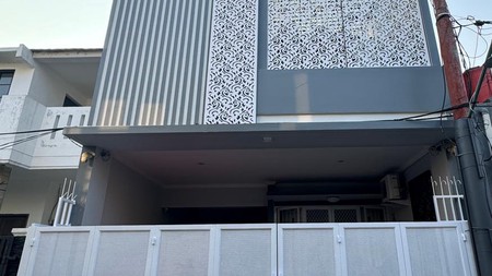 Rumah 2 Lantai SHM Siap Huni + Rooftop @Graha Bunga