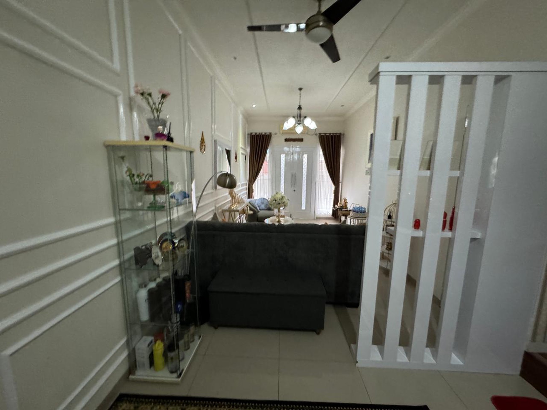 Rumah 2 Lantai SHM Siap Huni + Rooftop @Graha Bunga