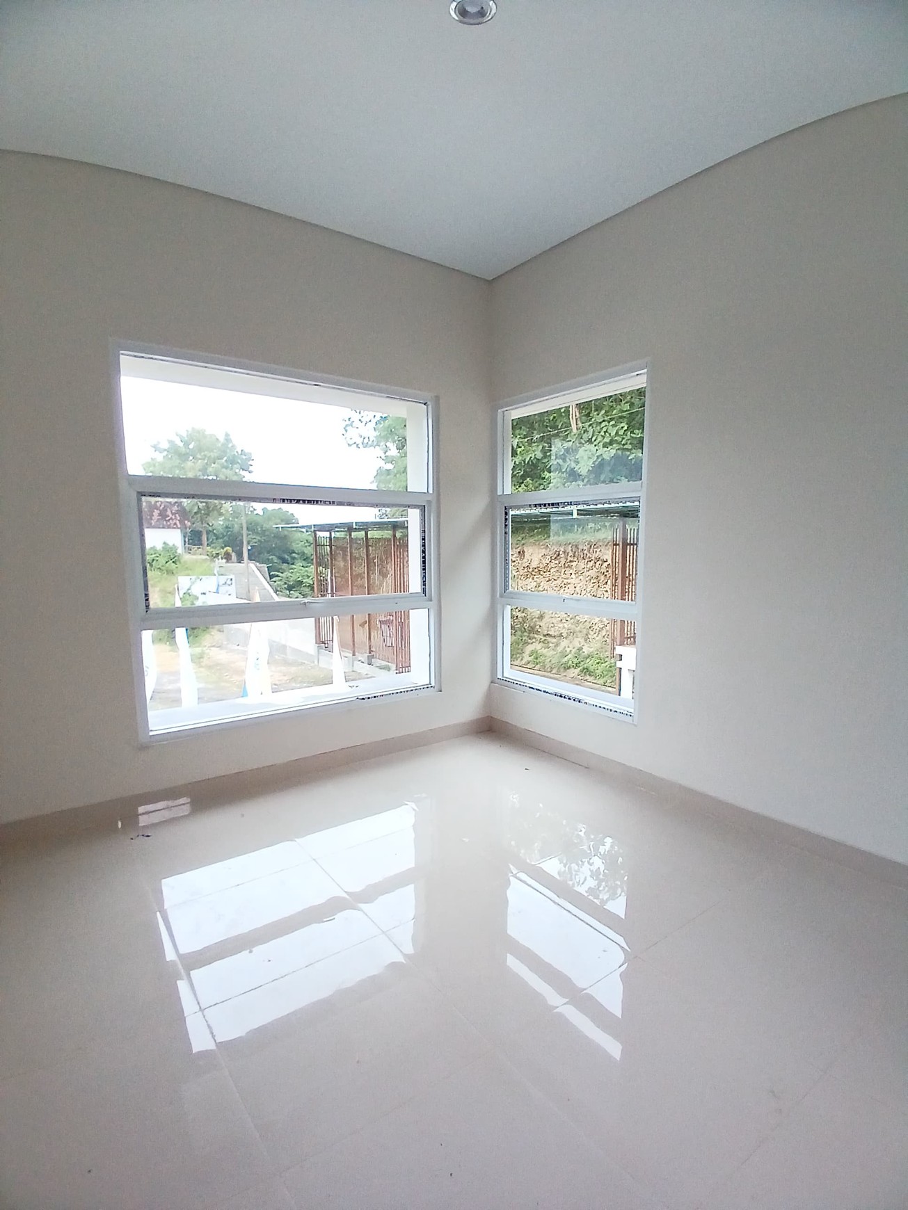 Rumah Siap Bangun Dalam Perum Hinggil Mansion Bangunjiwo Kasihan Bantul