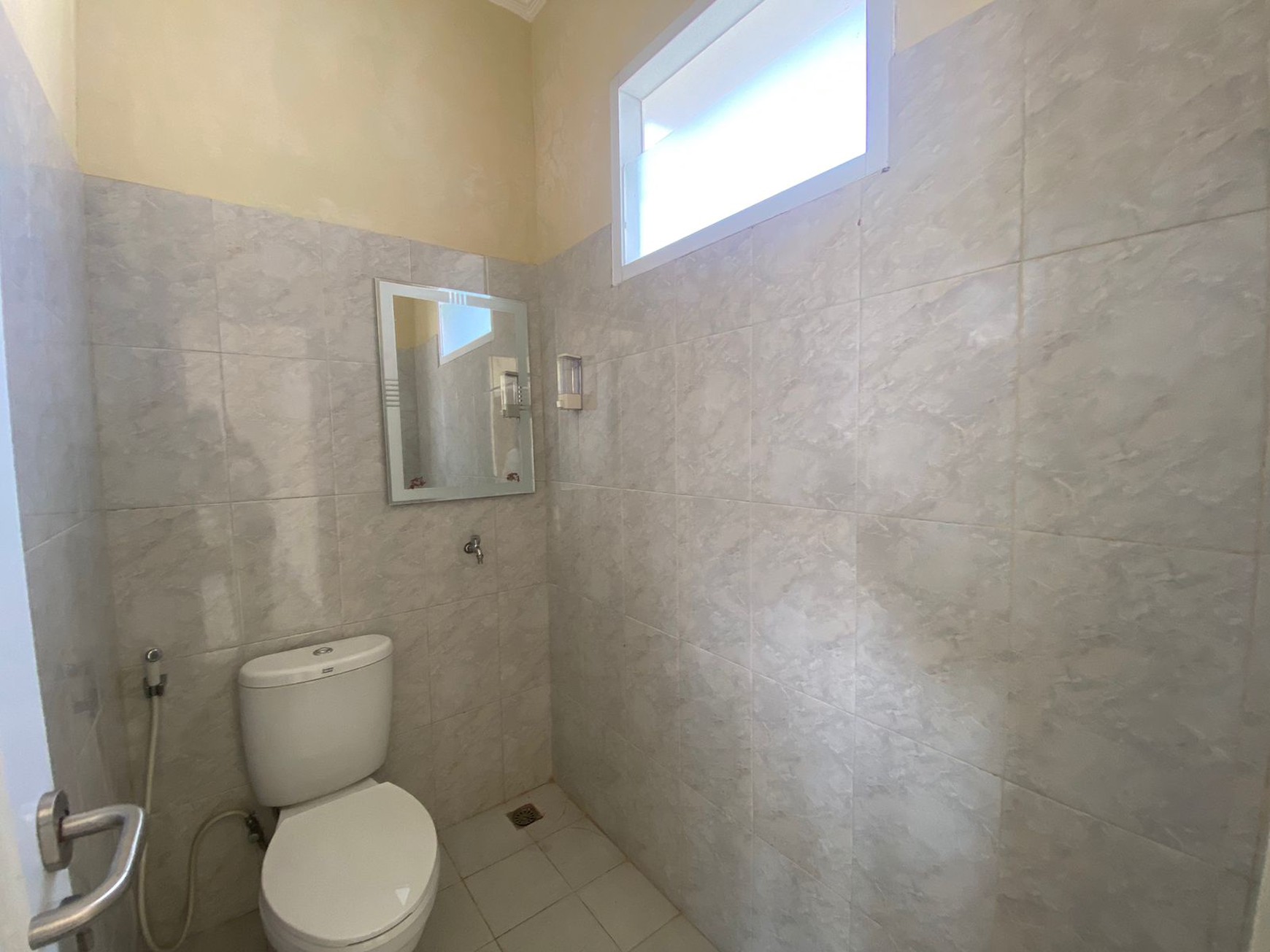 RUMAH MINIMALIS DAN STRATEGIS DI KRANGGAN, BEKASI