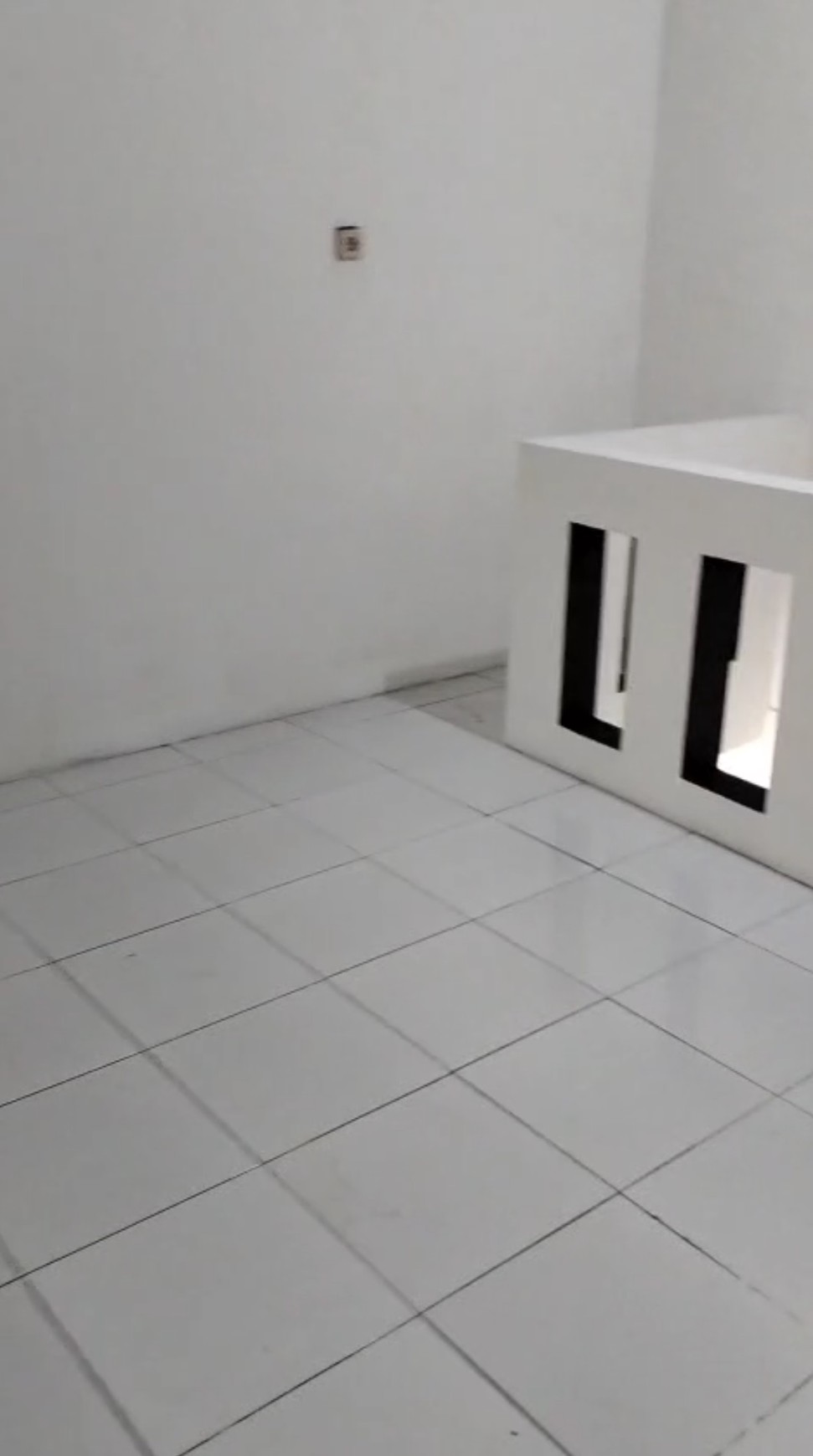 Disewakan Ruko Strategis di Ploso Baru | 65JT/Th | Surabaya Timur