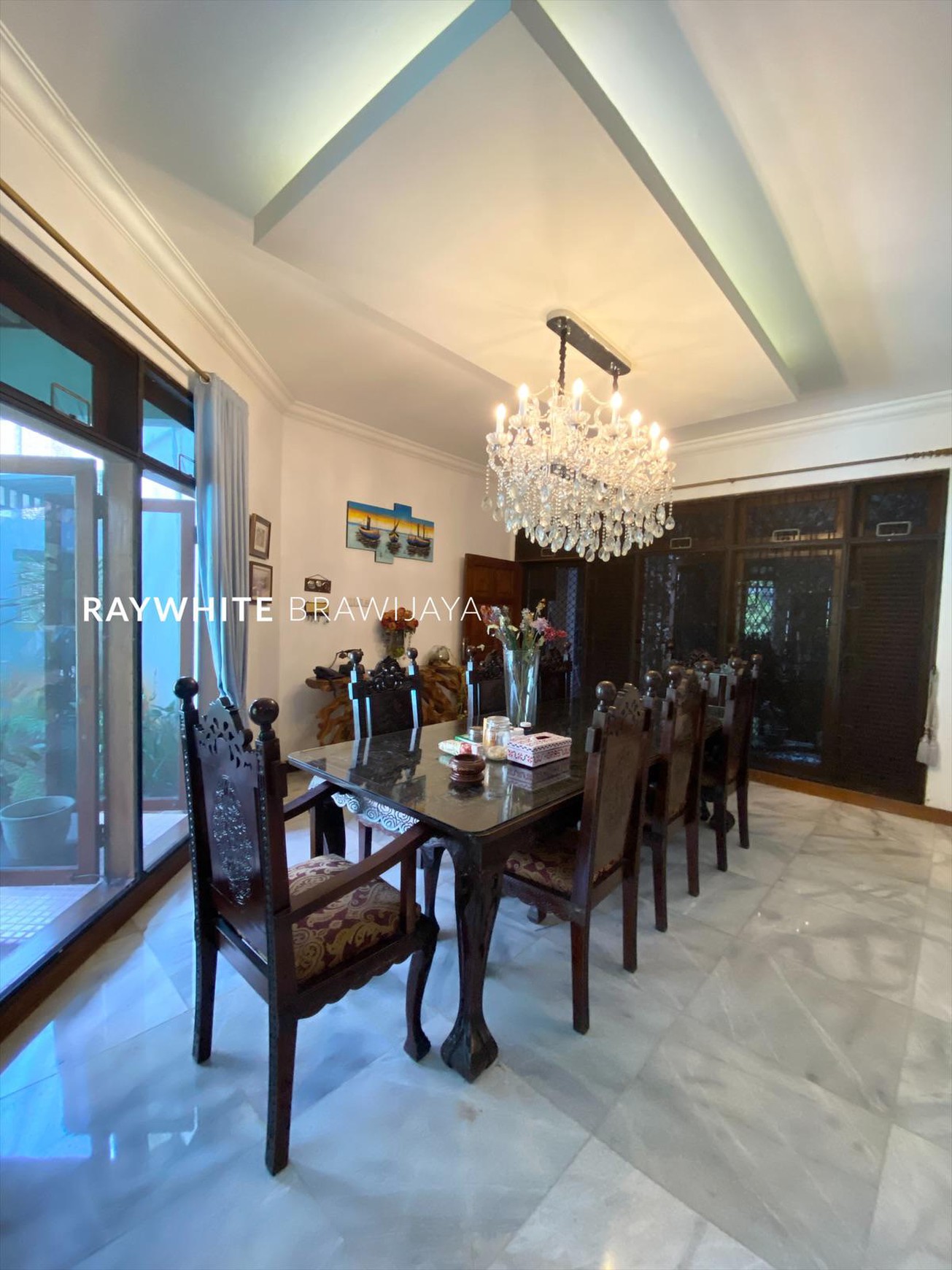 Rumah Lama Siap Huni Lingkungan Tenang Area Gandaria Selatan