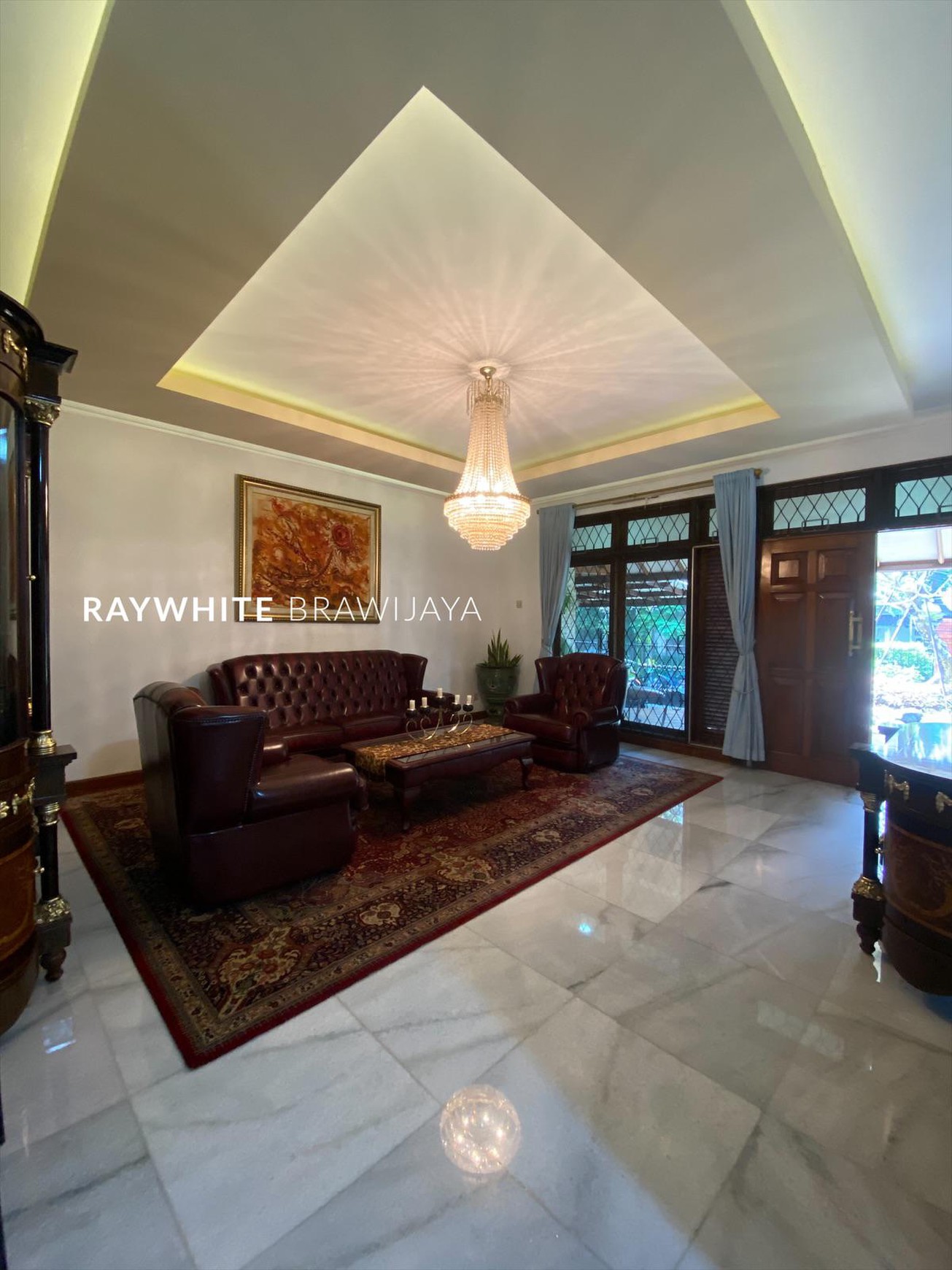 Rumah Lama Siap Huni Lingkungan Tenang Area Gandaria Selatan