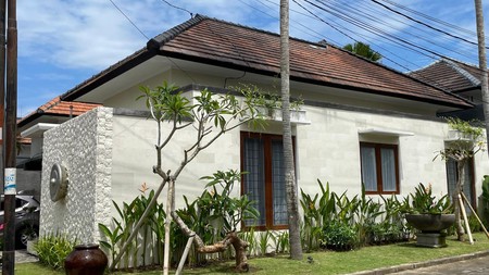 For Sale Beautiful Minimalist Villa with Heated Pool in Ungasan