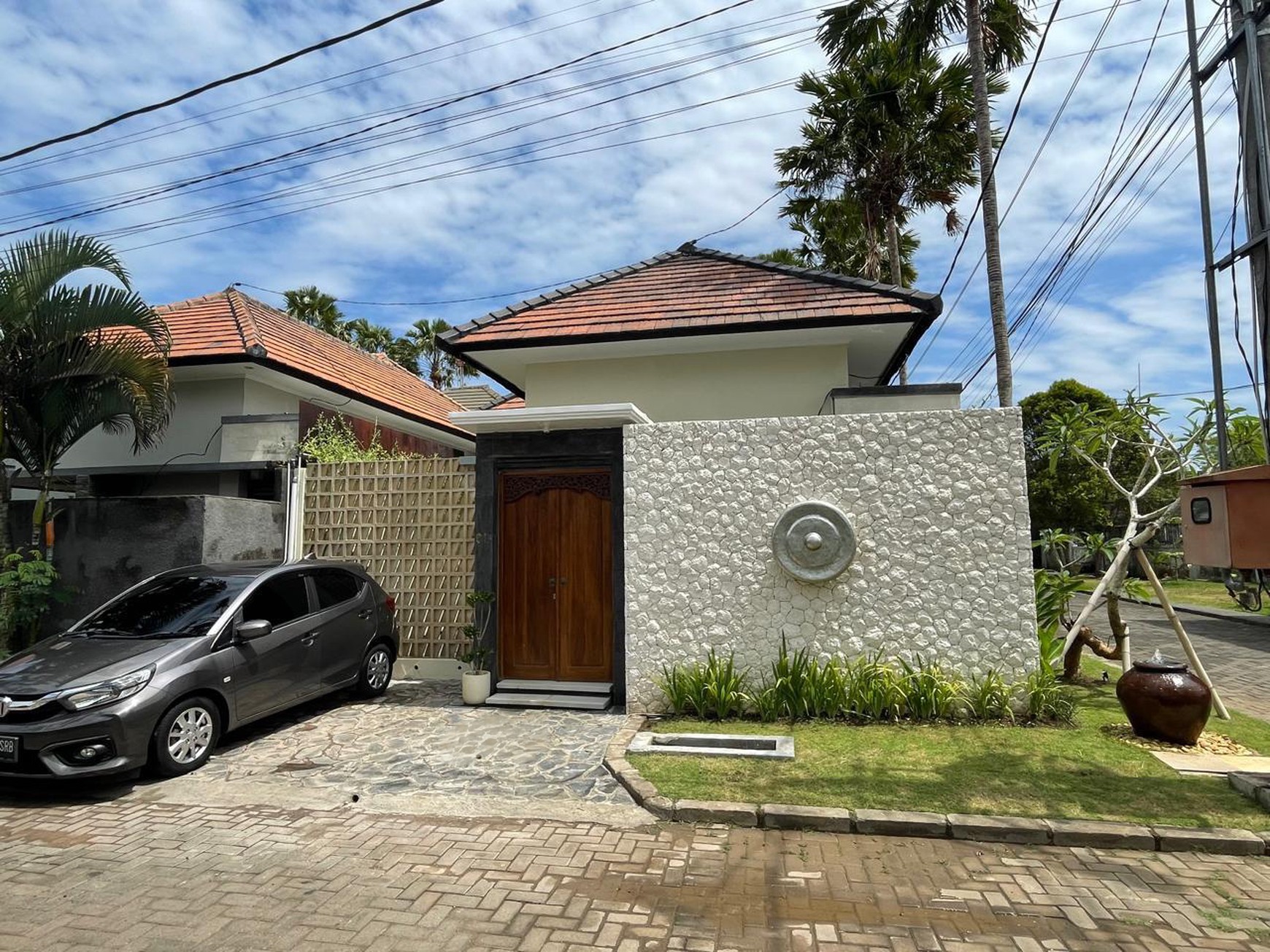For Sale Beautiful Minimalist Villa with Heated Pool in Ungasan