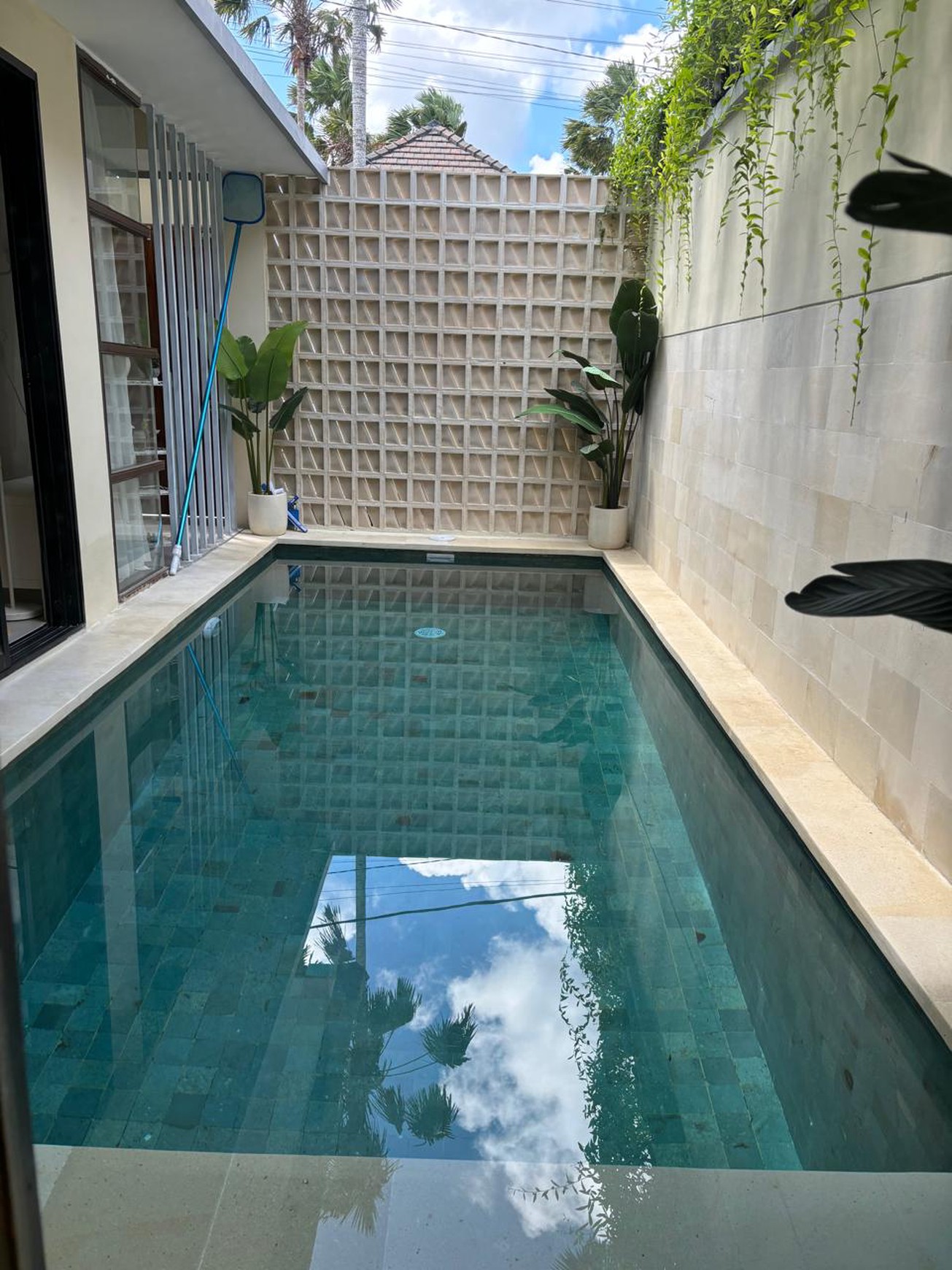 For Sale Beautiful Minimalist Villa with Heated Pool in Ungasan