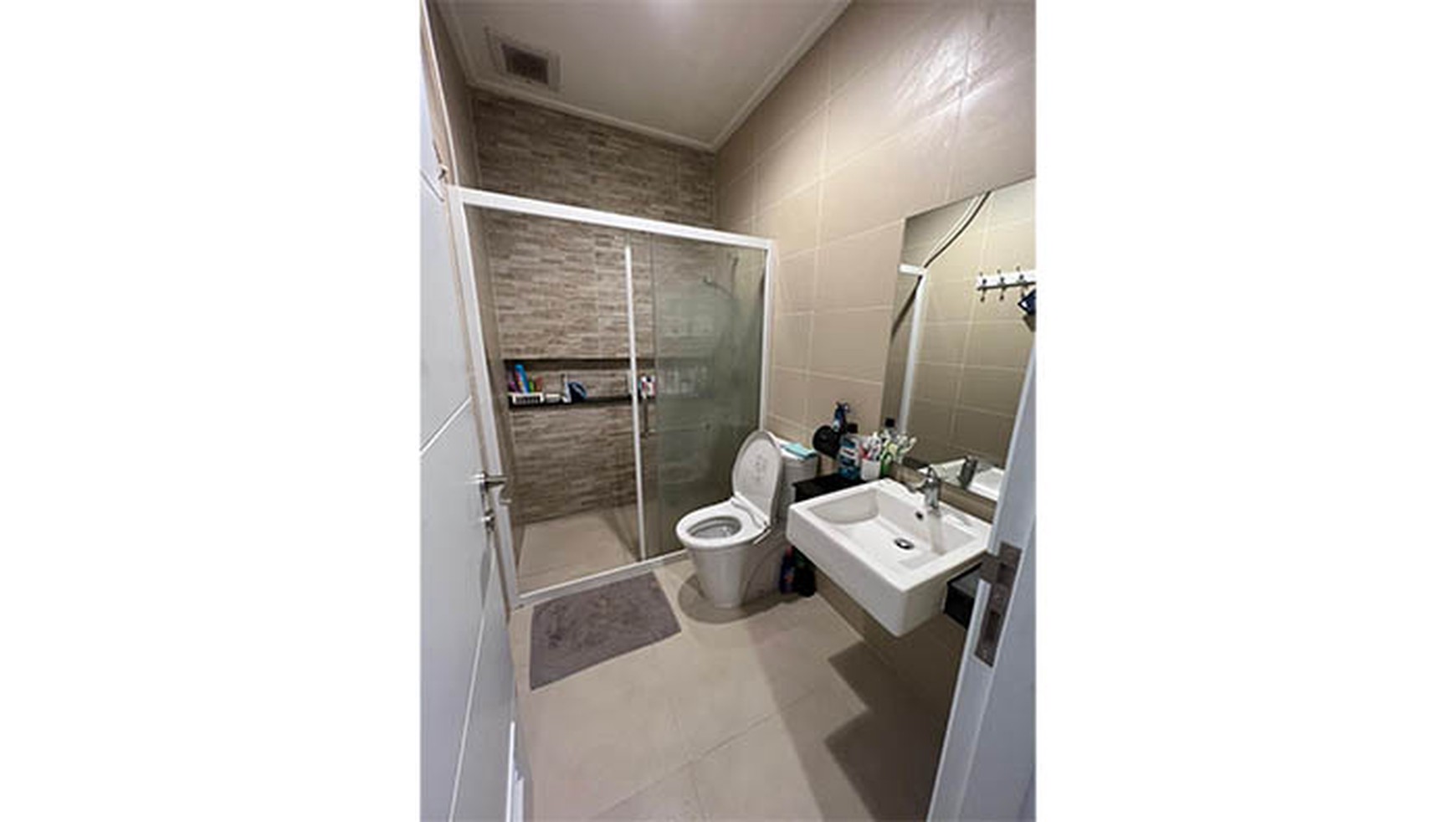 Rumah Minimalis, Full Furnish di Sedayu City, Kelapa Gading