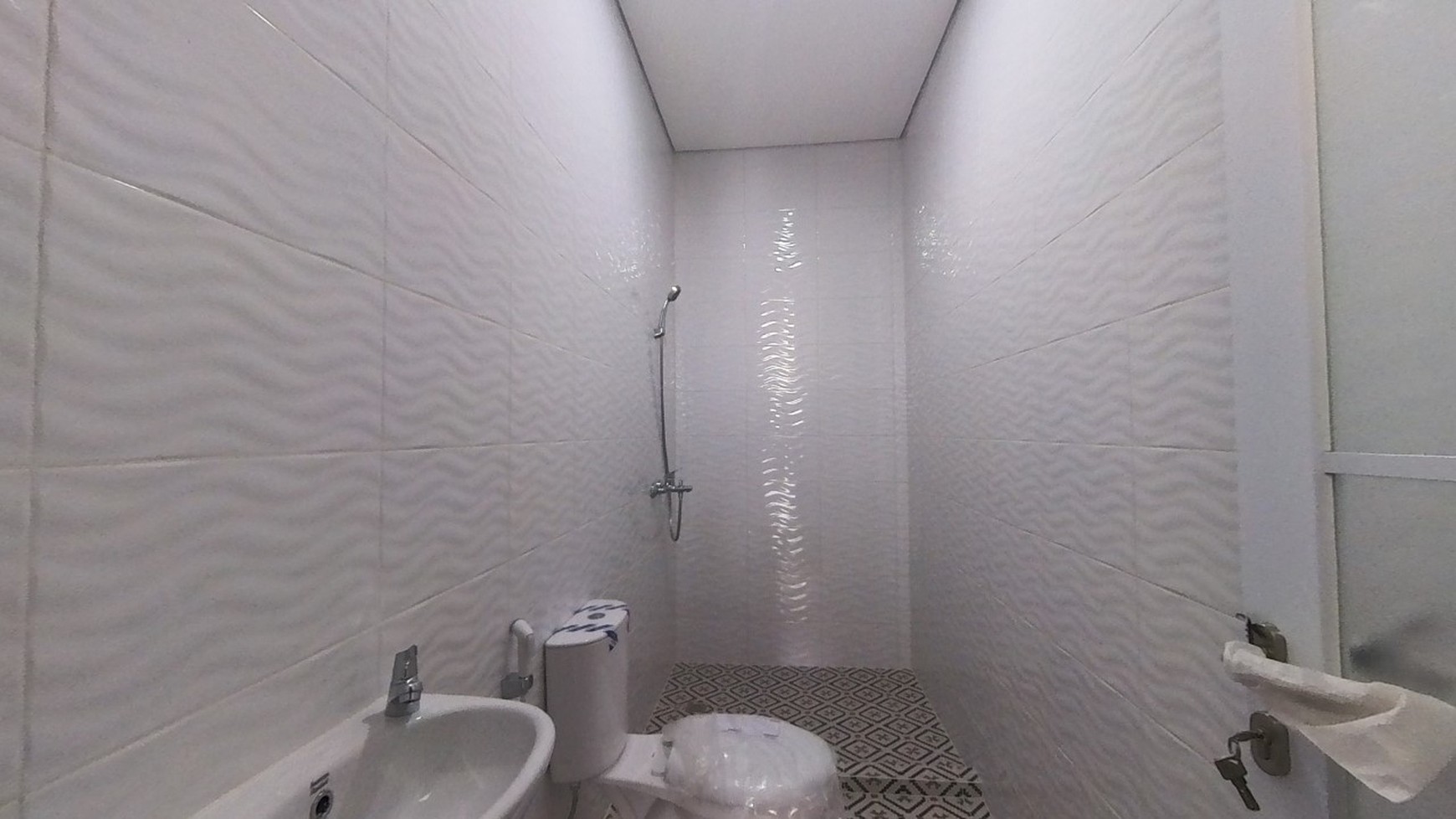 Rumah Lux Brand New Dalam Cluster di Pelangi Hijau, The Gading Residence, Kelapa Gading