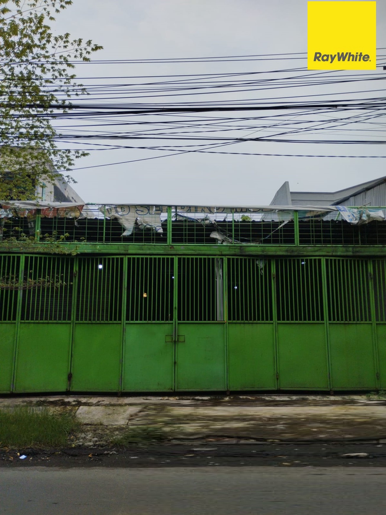 Disewakan Ruko 2 lantai di Raya Pandugo Rungkut Surabaya