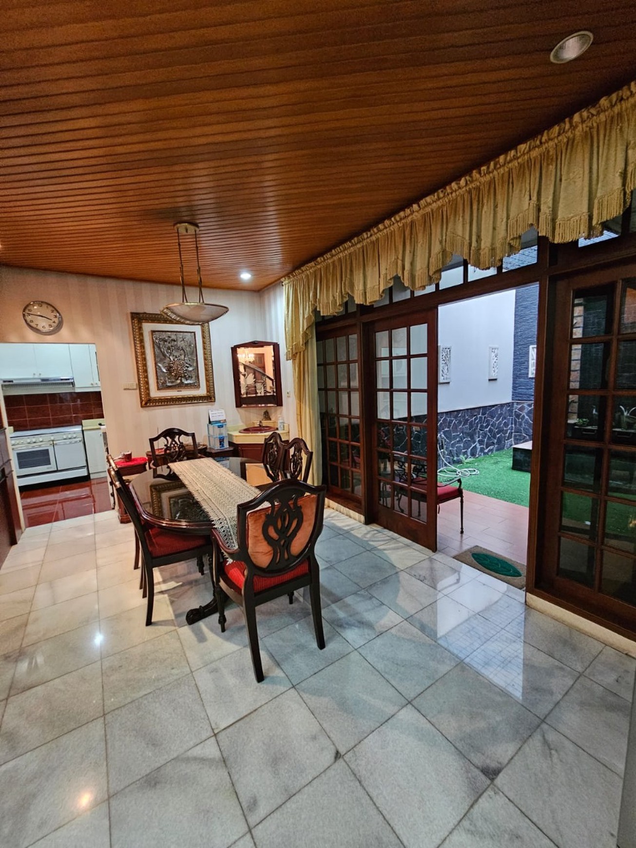 Rumah 2 Lantai, Halaman Asri Siap Huni di H Sidup Rempoa