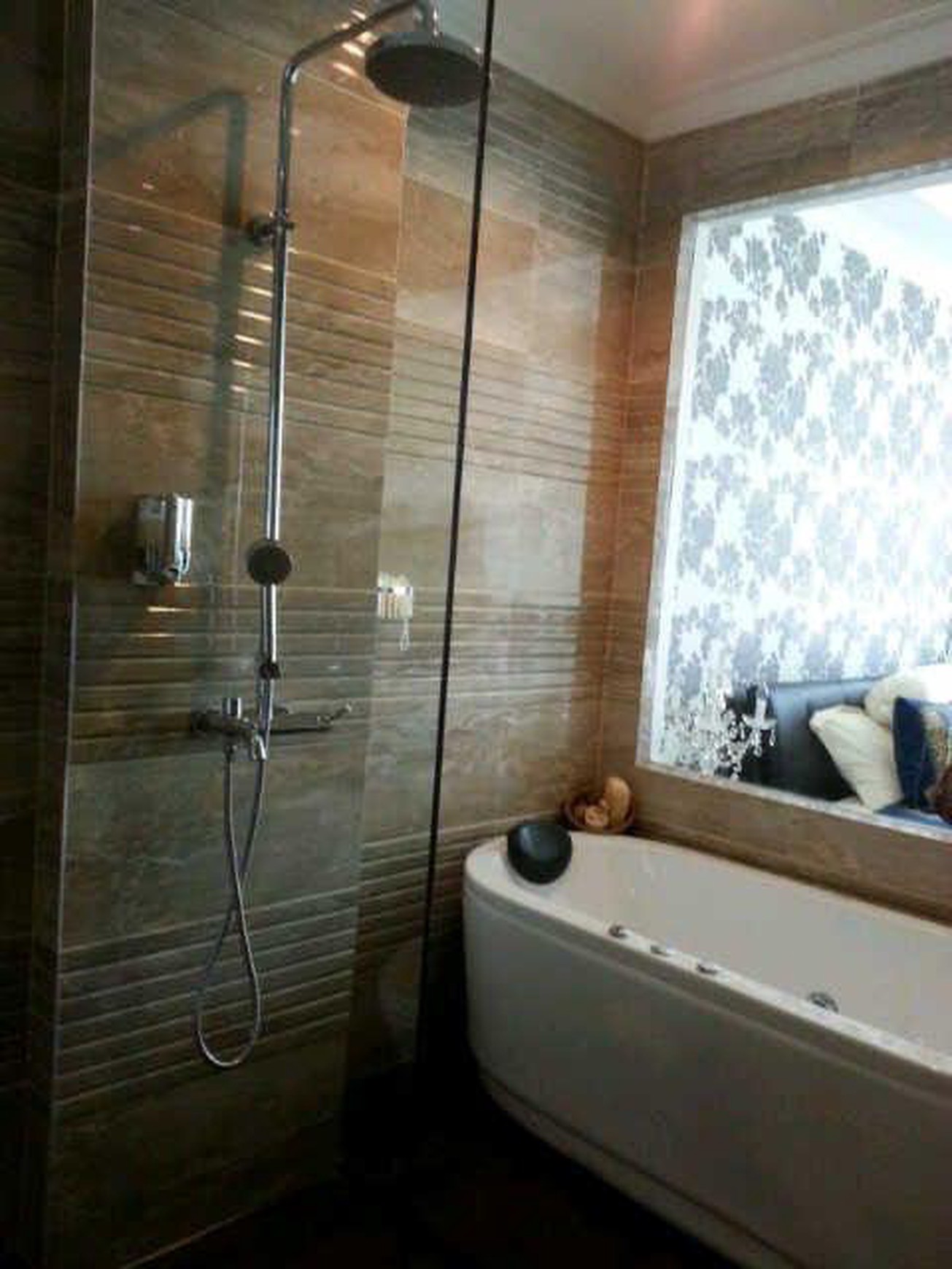 Dijual Apartment Kemang Village 3+1 BR, Jakarta Selatan
