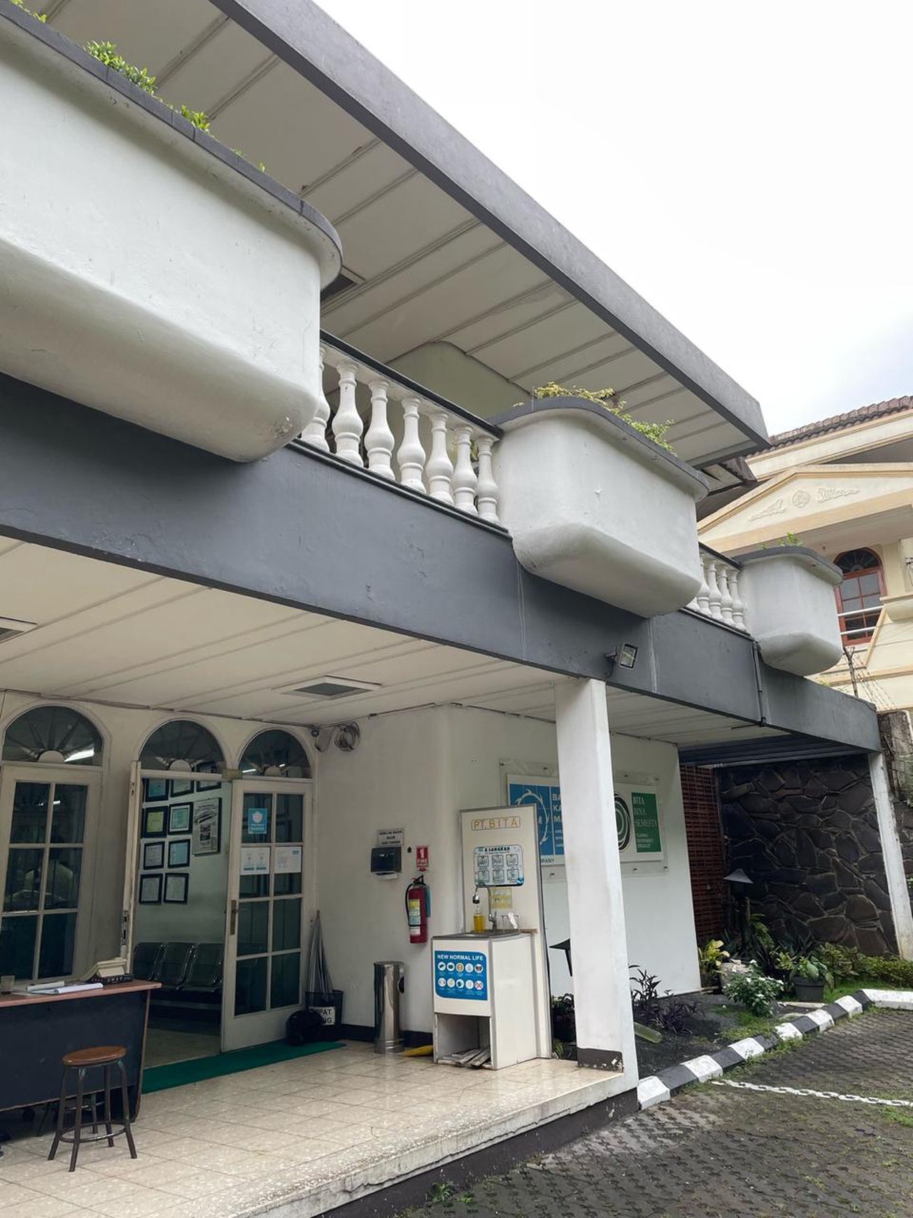 Dijual Gedung Strategis di jl Pahlawan, Bandung