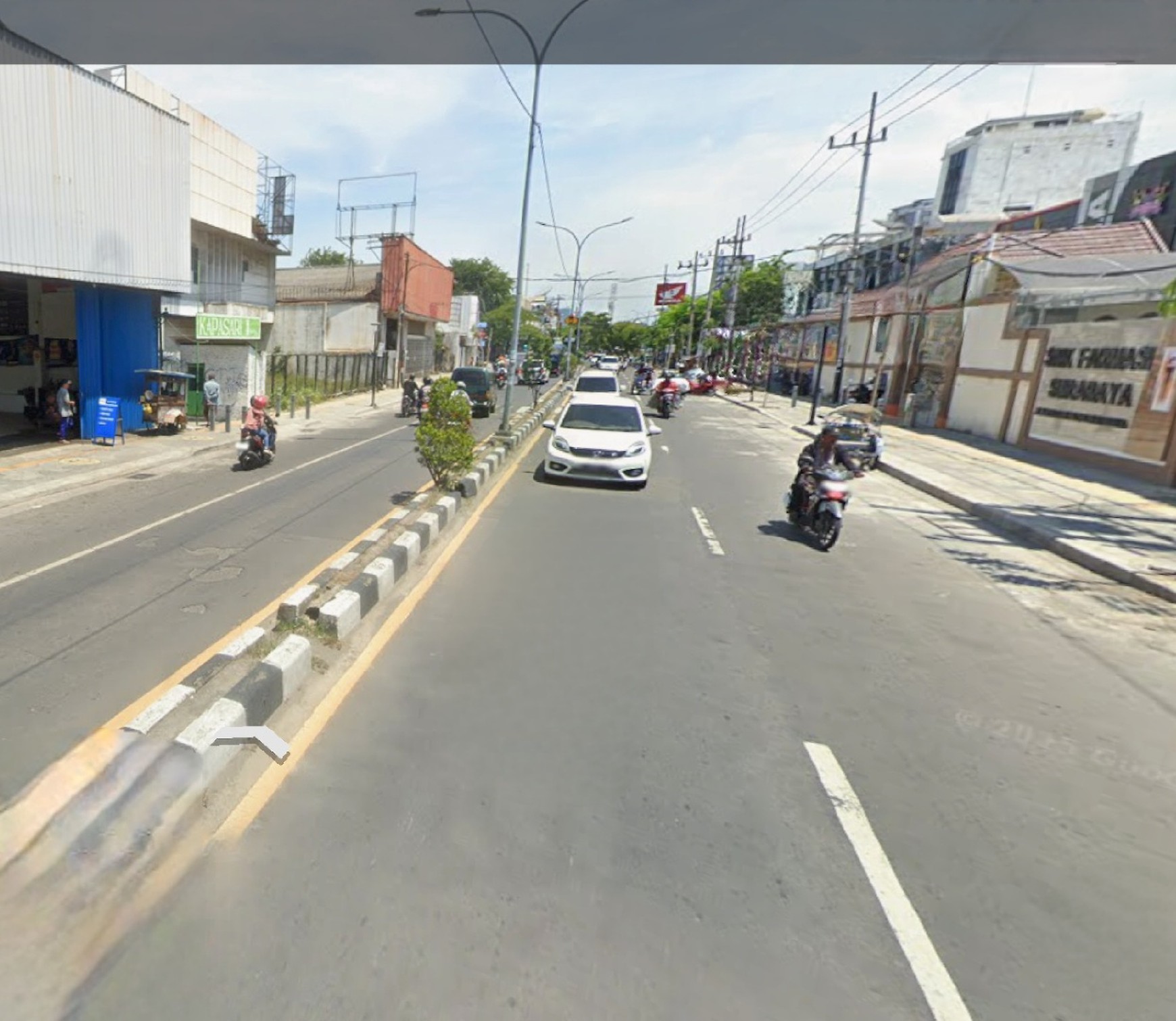 Dijual / Disewakan Ruko Kapasari - Kapasan - Simokerto Surabaya Pusat Kota - Nol Jalan Raya Komersial Area plus Lift Barang