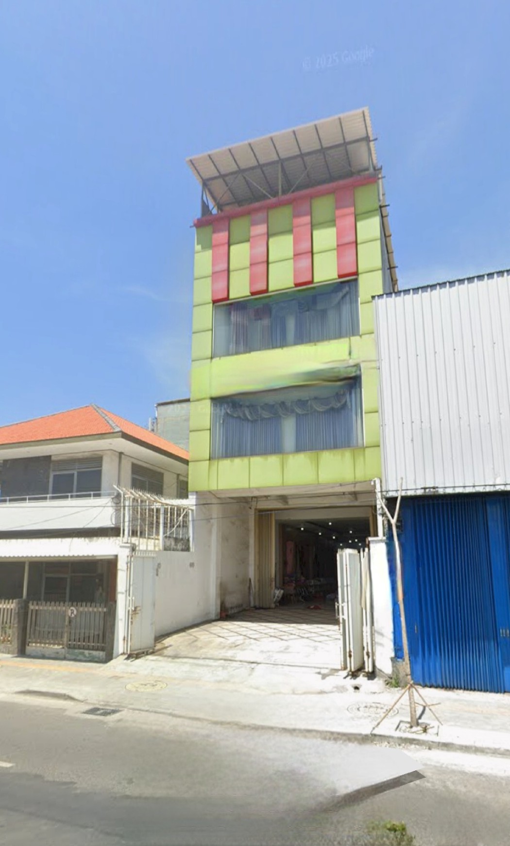 Dijual / Disewakan Ruko Kapasari - Kapasan - Simokerto Surabaya Pusat Kota - Nol Jalan Raya Komersial Area plus Lift Barang