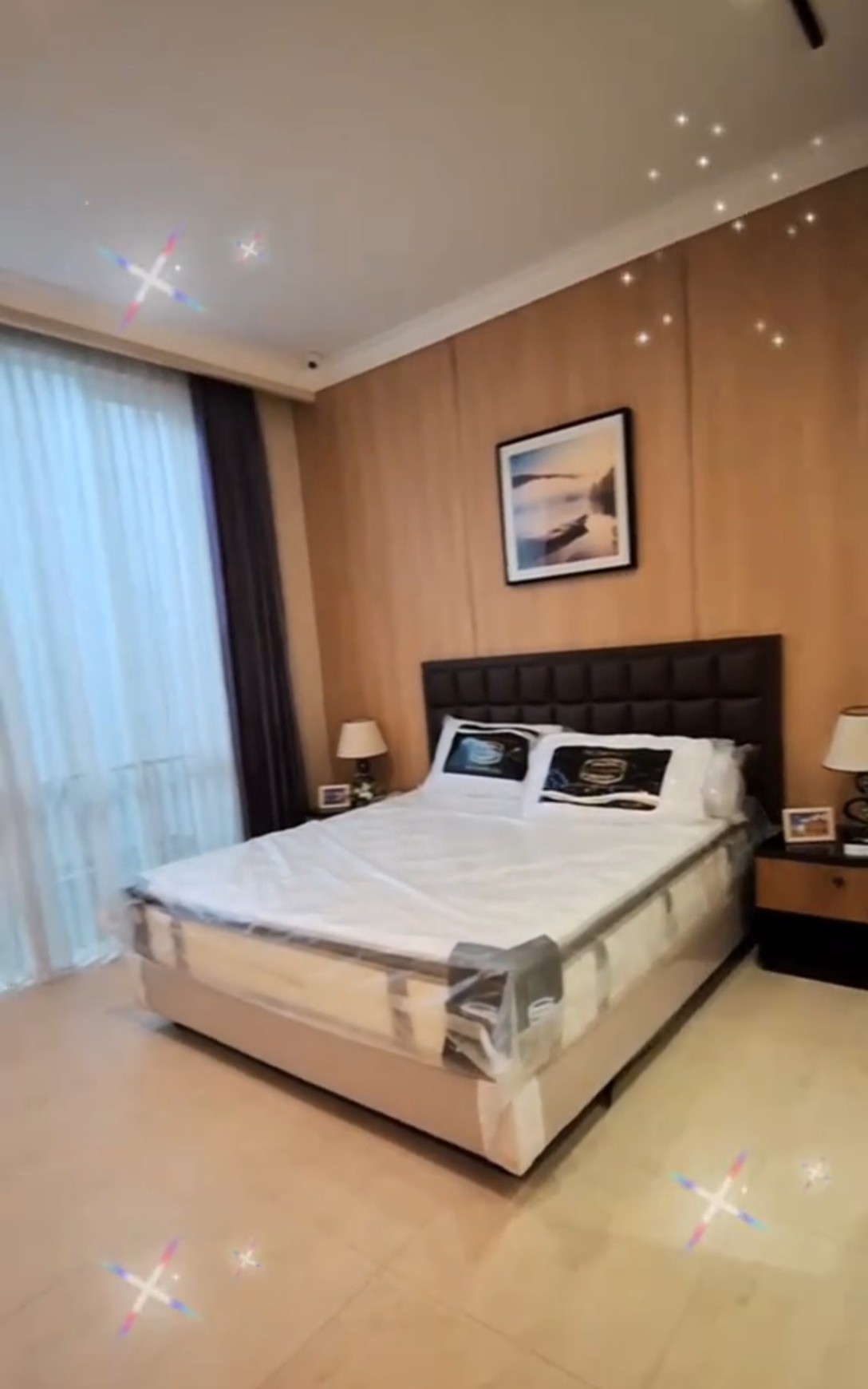 Dijual Rumah Pakuwon Indah Ritz Embassy Full Furnished Modern Mewah Dekat Citraland, Graha Family, Pakuwon Mall
