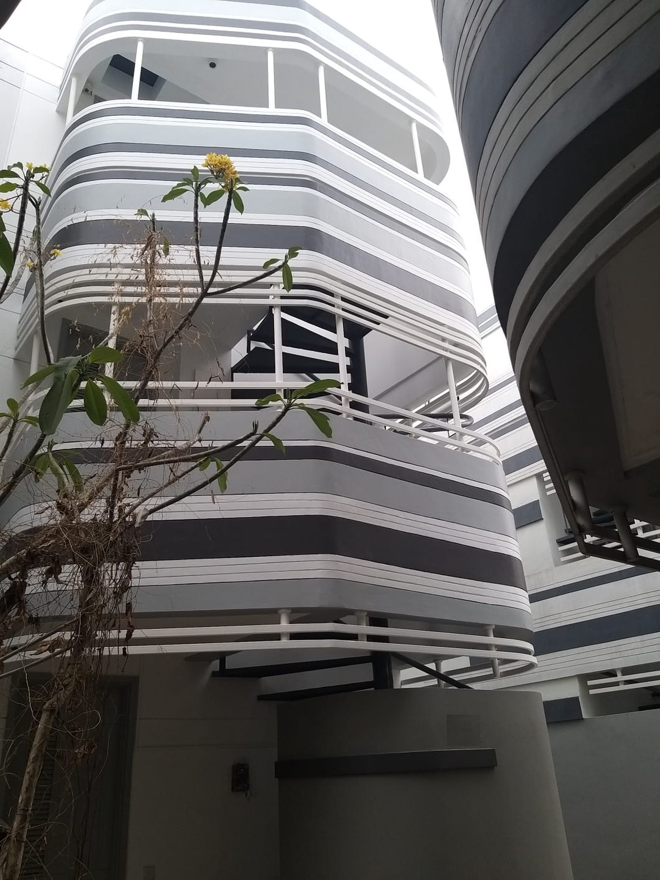 Rumah Kost berkonsep Dormitory Anarta House at Vanya Park, BSD City.