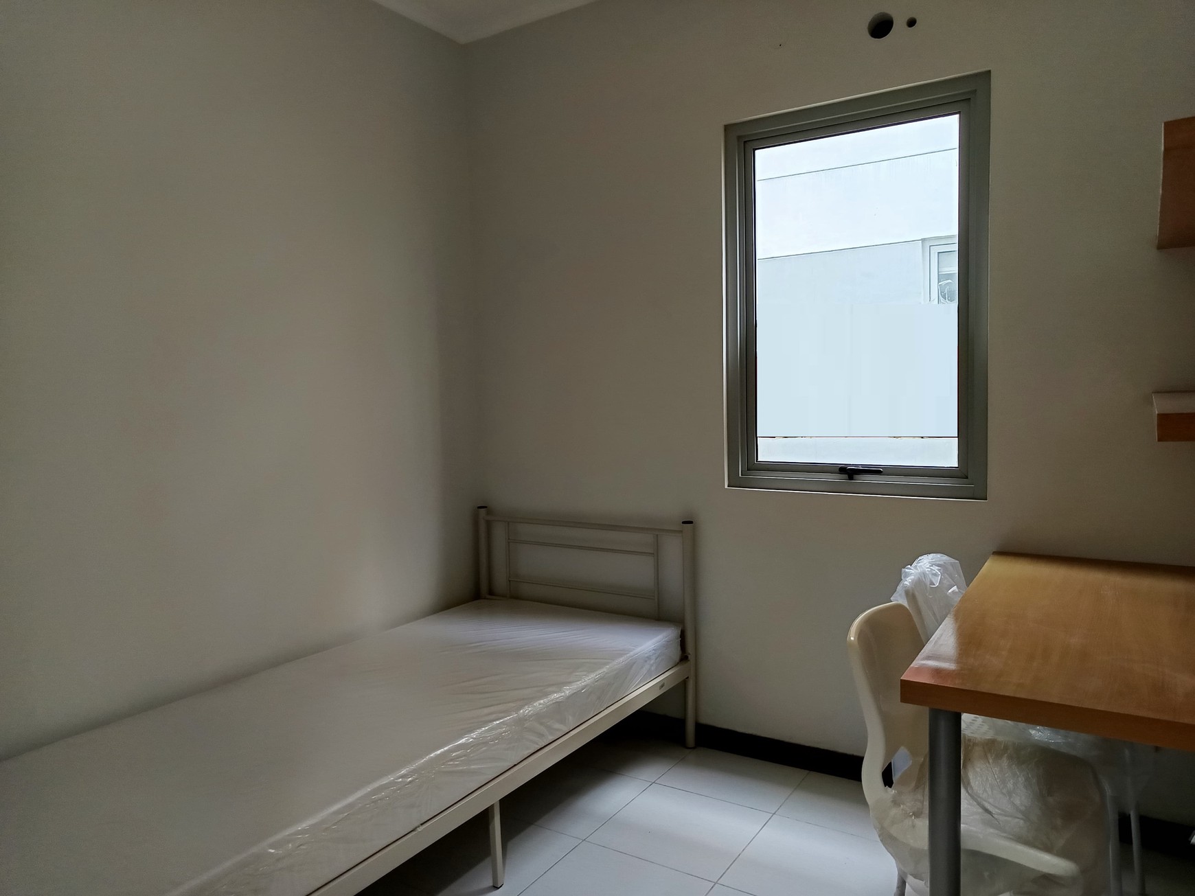 Rumah Kost berkonsep Dormitory Anarta House at Vanya Park, BSD City.