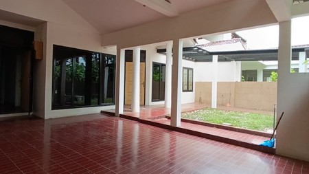 Di Sewakan Rumah tinggal siap huni lokasi di Bumi Pesanggrahan Mas Petukangan Selatan Jakarta Selatan 