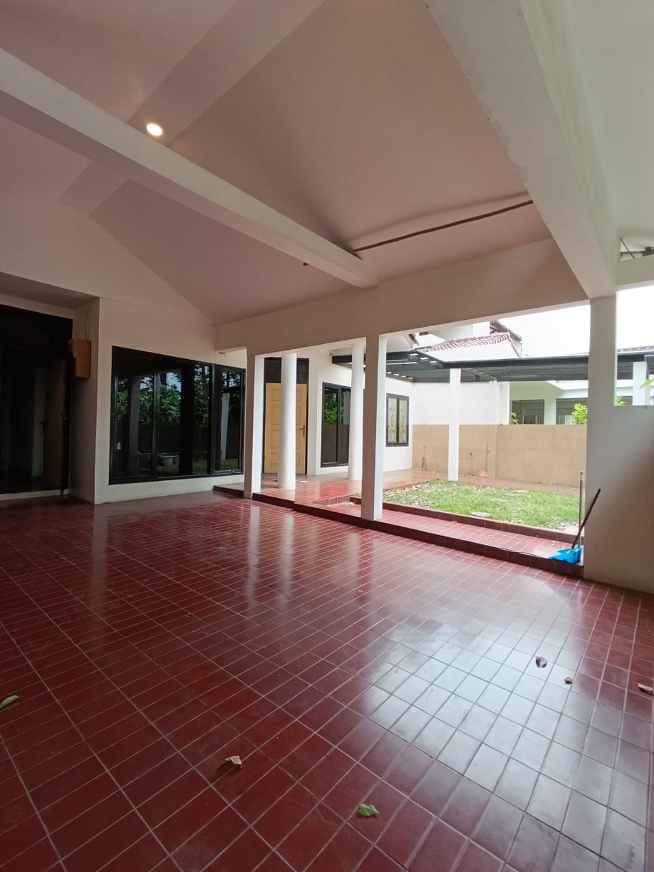 Di Sewakan Rumah tinggal siap huni lokasi di Bumi Pesanggrahan Mas Petukangan Selatan Jakarta Selatan