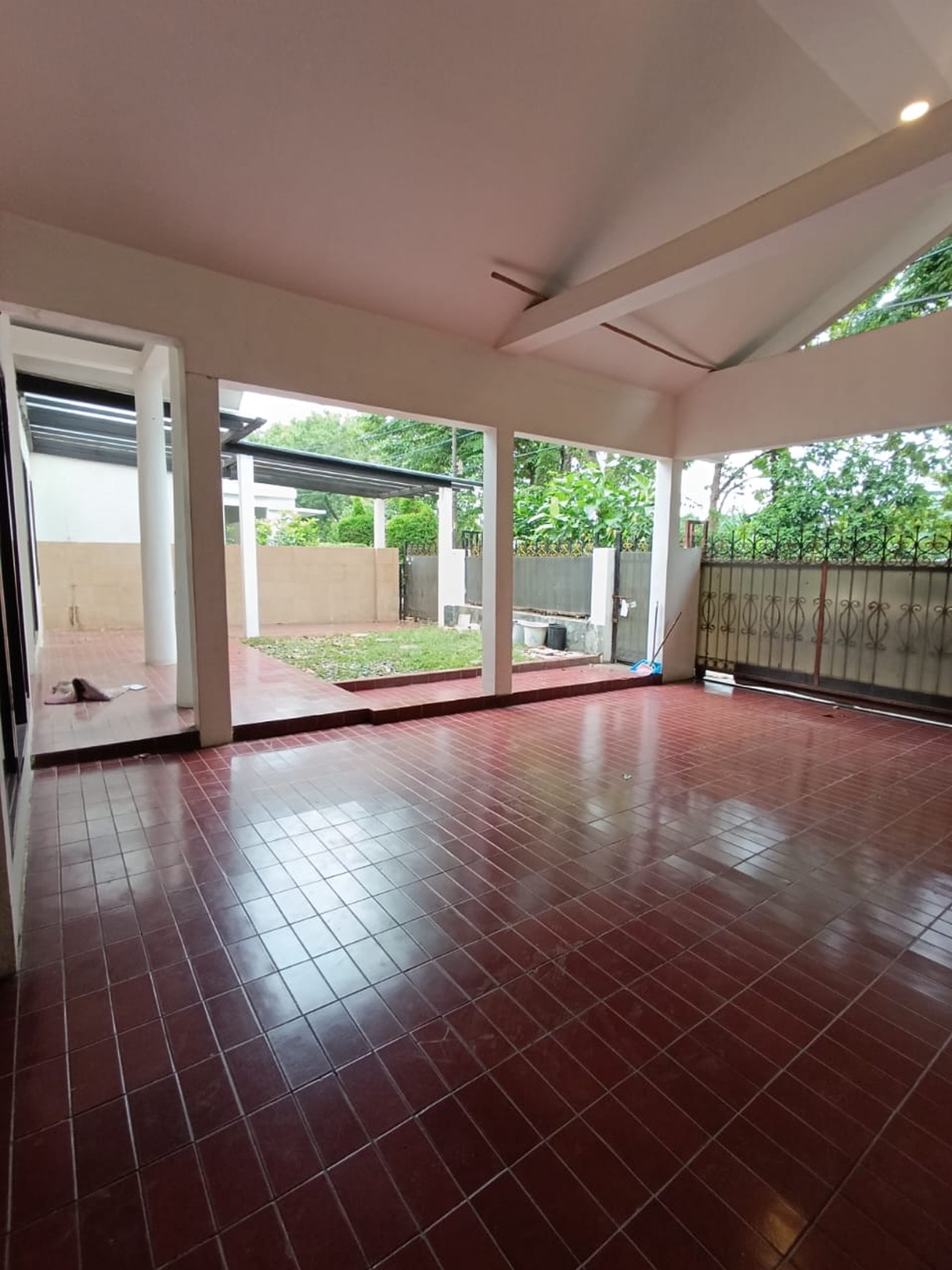 Di Sewakan Rumah tinggal siap huni lokasi di Bumi Pesanggrahan Mas Petukangan Selatan Jakarta Selatan