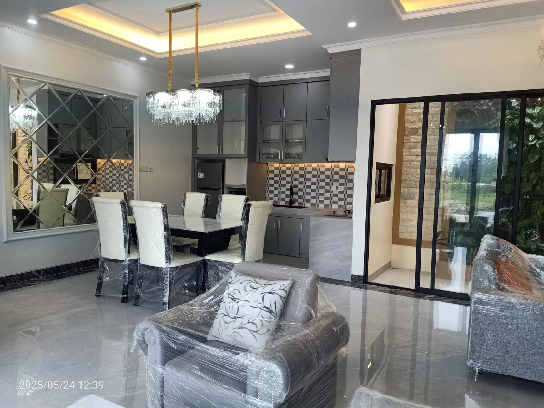 Rumah Dalam Perumahan Pesona Sleman City Pandowoharjo Sleman