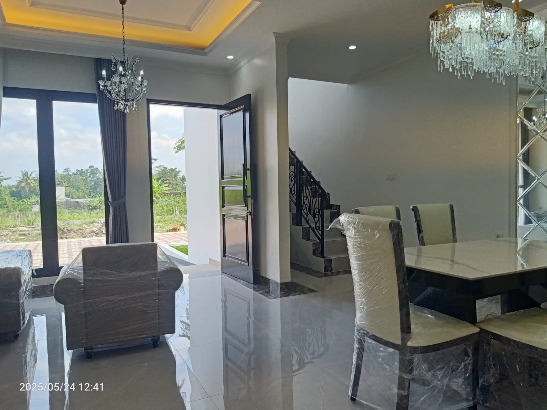 Rumah Dalam Perumahan Pesona Sleman City Pandowoharjo Sleman