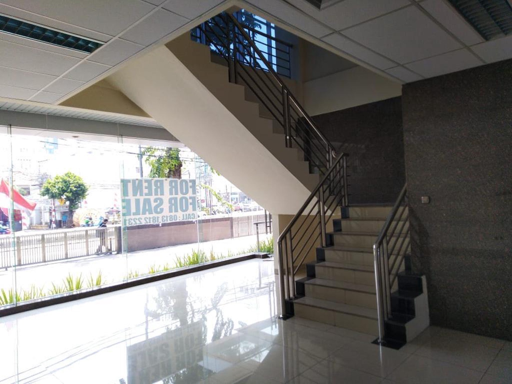 Gedung kantor di Mampang Jakarta Selatan