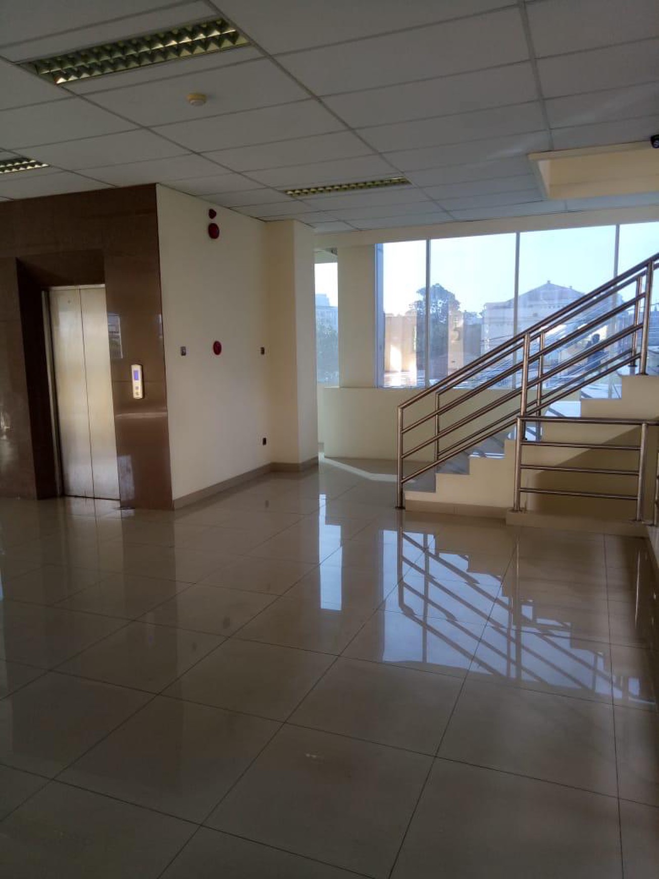 Disewakan Gedung Kantor Pusat Kota Cikini Jakarta Selatan