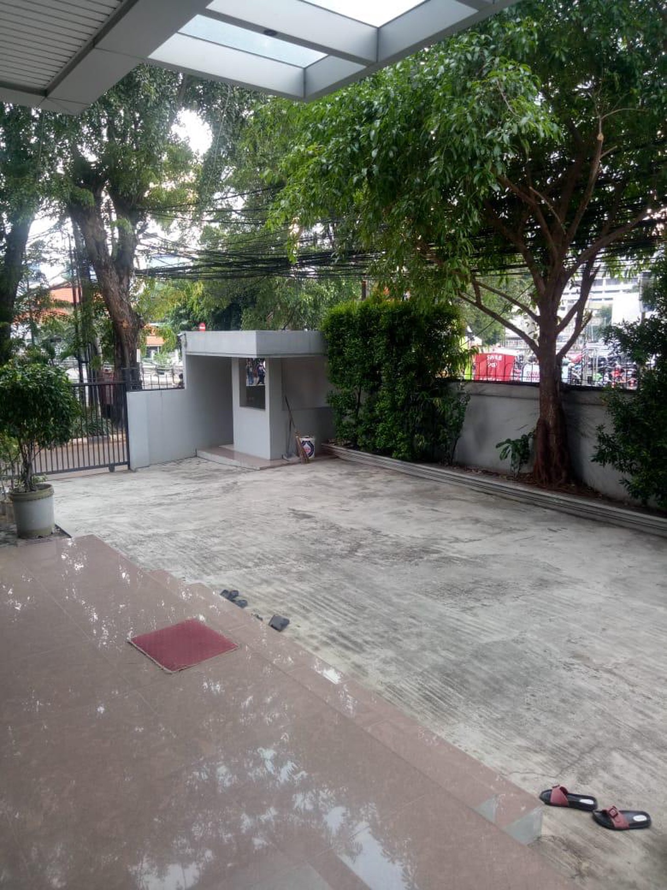 Disewakan Gedung Kantor Pusat Kota Cikini Jakarta Selatan