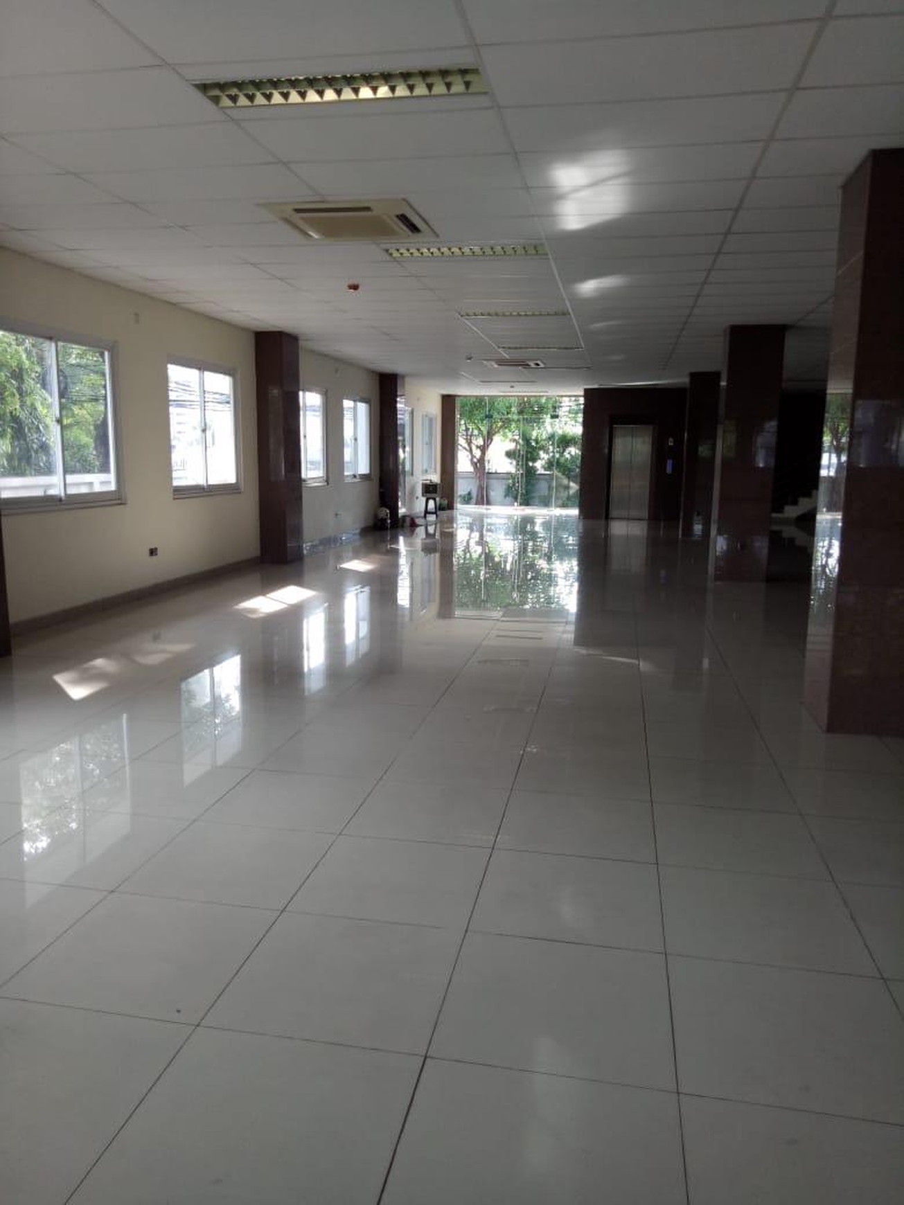 Disewakan Gedung Kantor Pusat Kota Cikini Jakarta Selatan