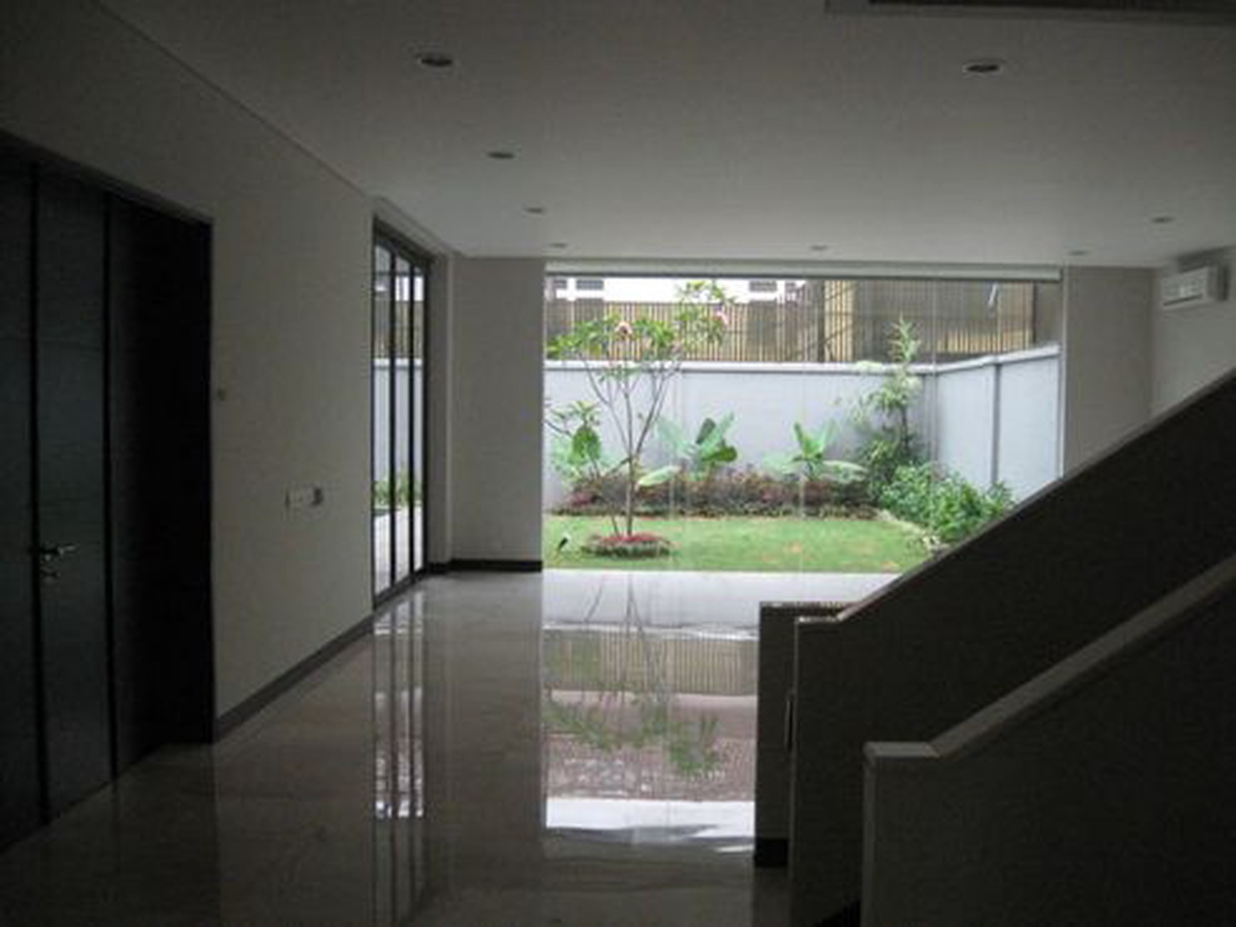 For rent nice and strategic townhouse in cipete