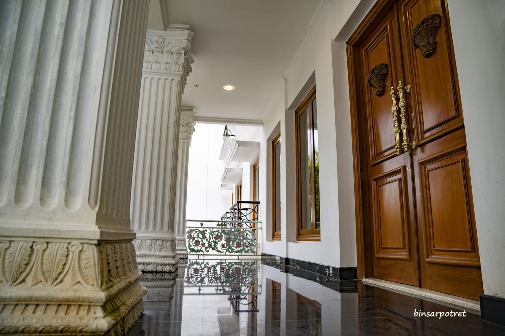 Nice beautiful house inside exclusive area