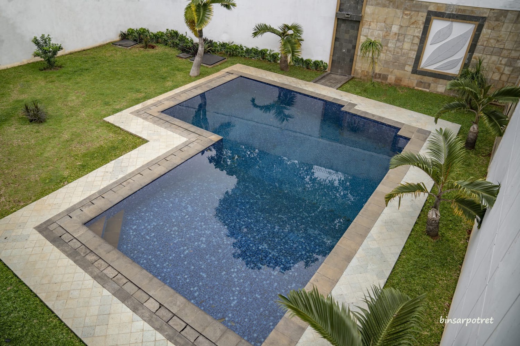 Nice beautiful house inside exclusive area