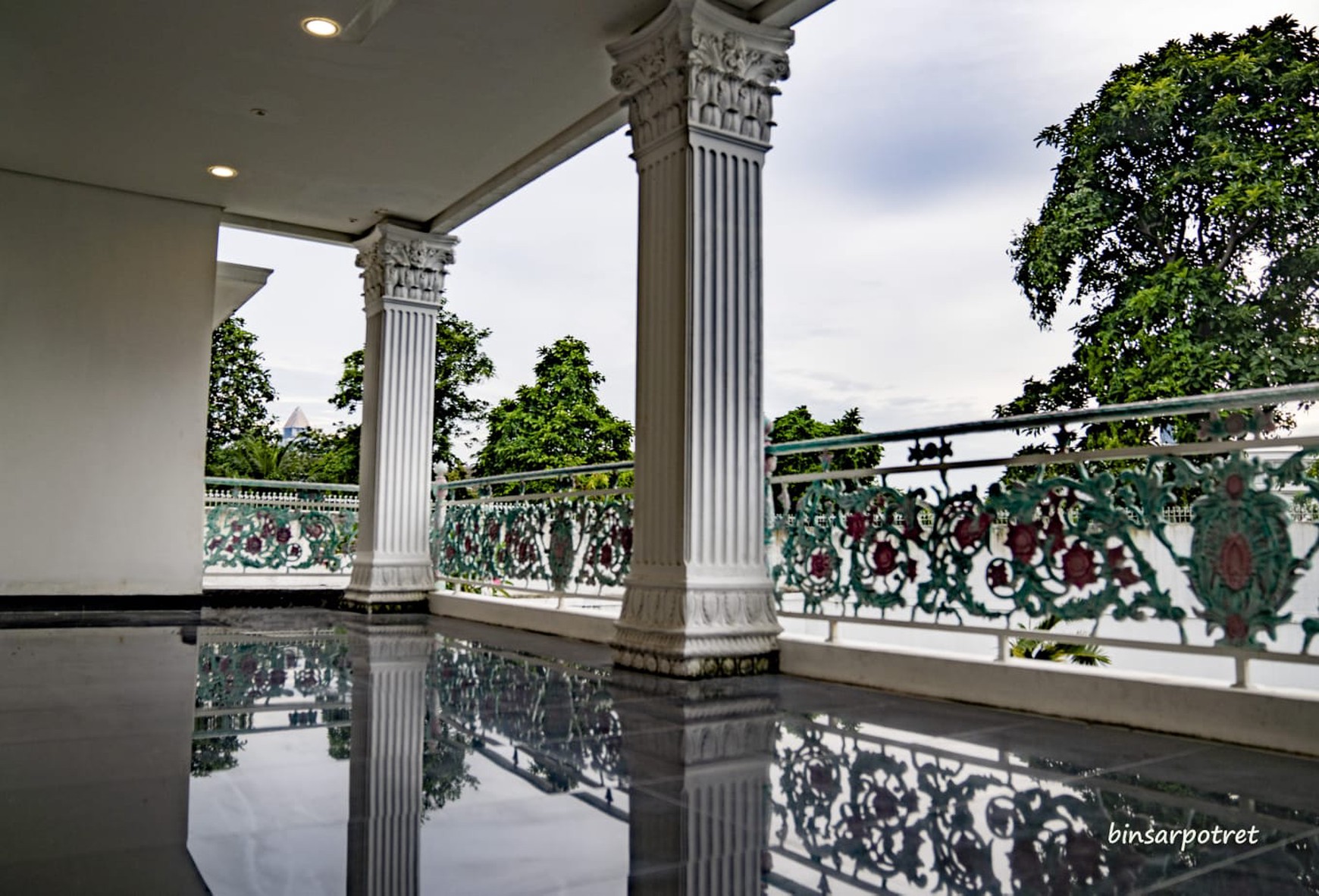 Nice beautiful house inside exclusive area