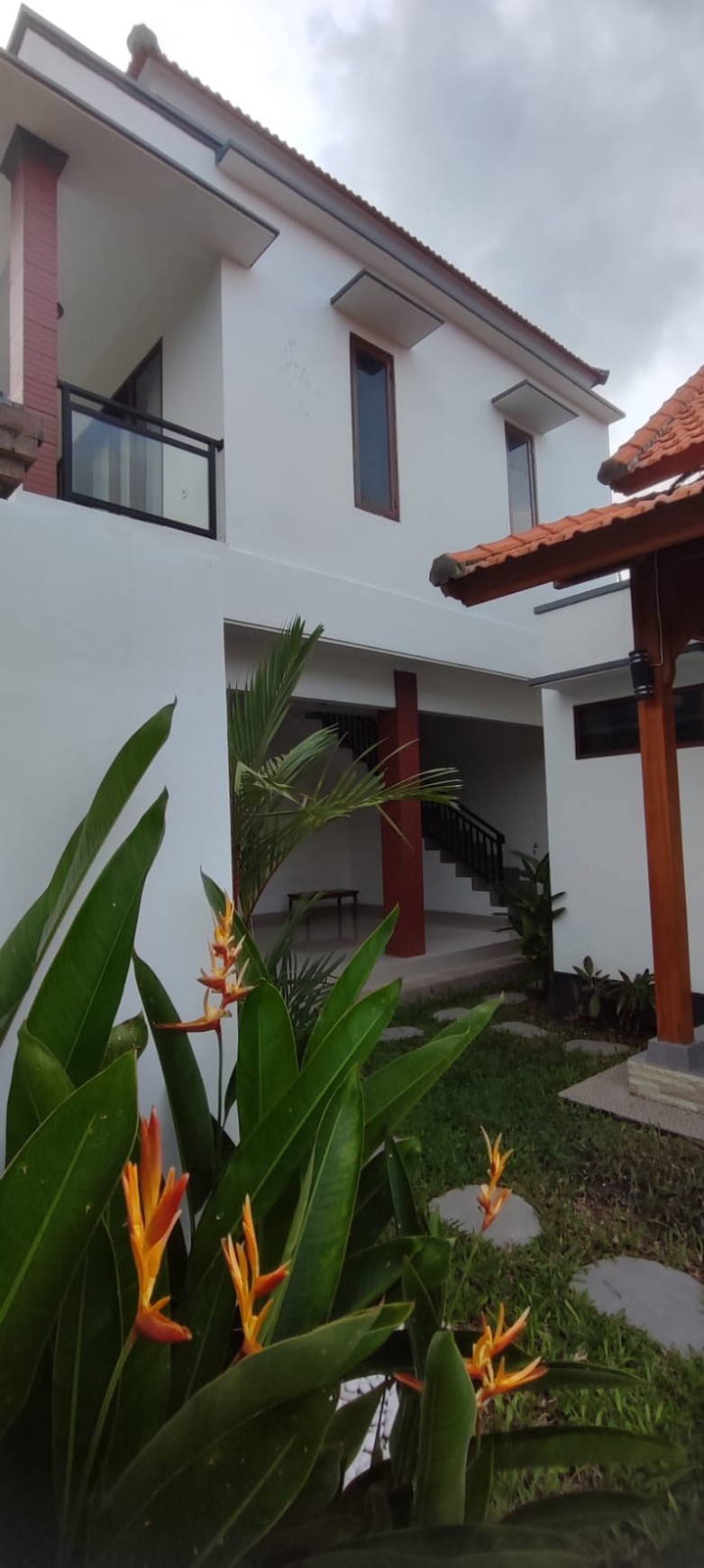 For Rent Villa 3 Bedrooms in Great Location Munggu Bali