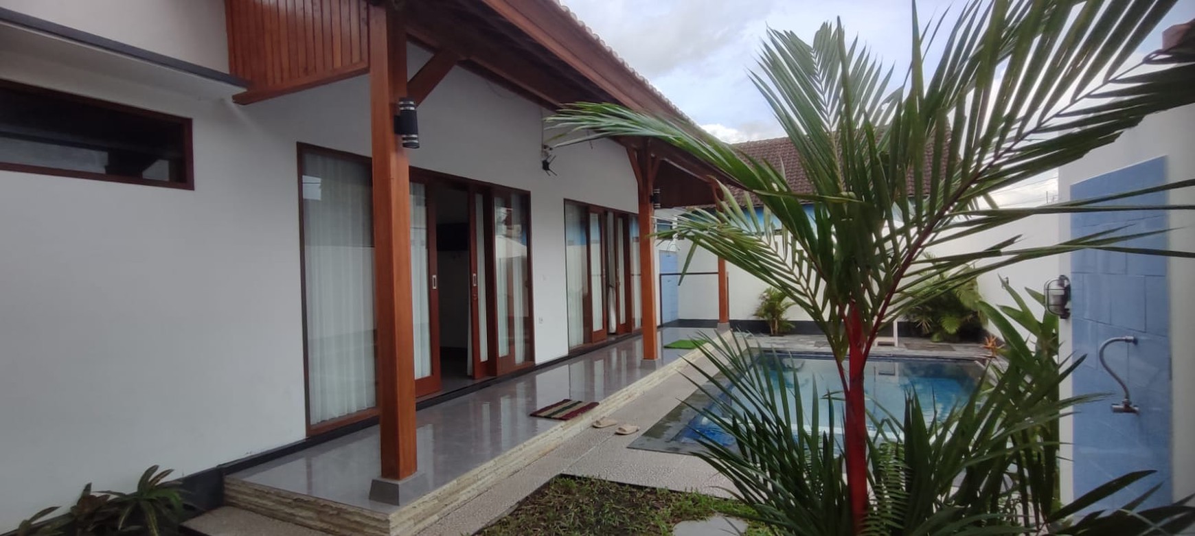 For Rent Villa 3 Bedrooms in Great Location Munggu Bali